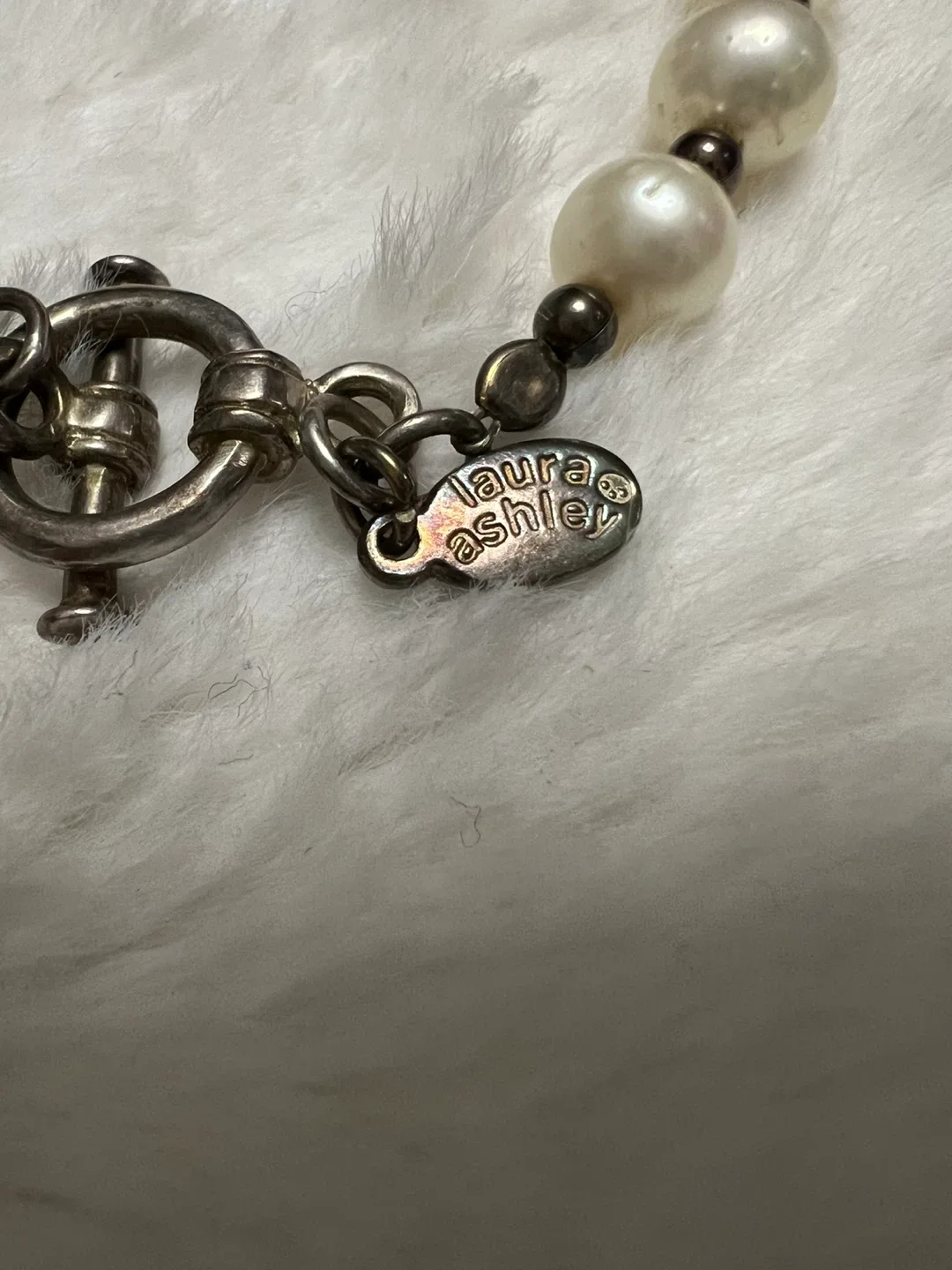 Laura Ashley Pearl Bracelet image indicator(3)