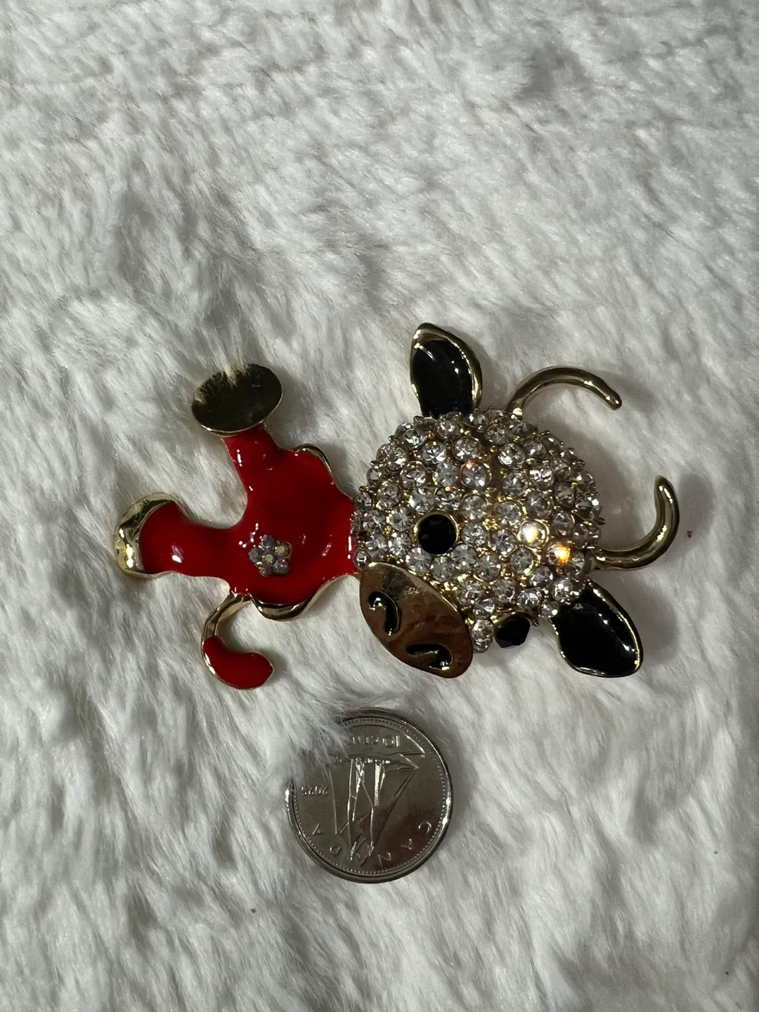 Cow Brooch - Red & Gold image indicator(4)