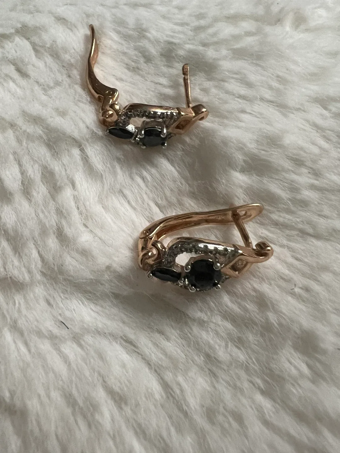 Rose Gold tone Earrings with Black Stones image indicator(6)