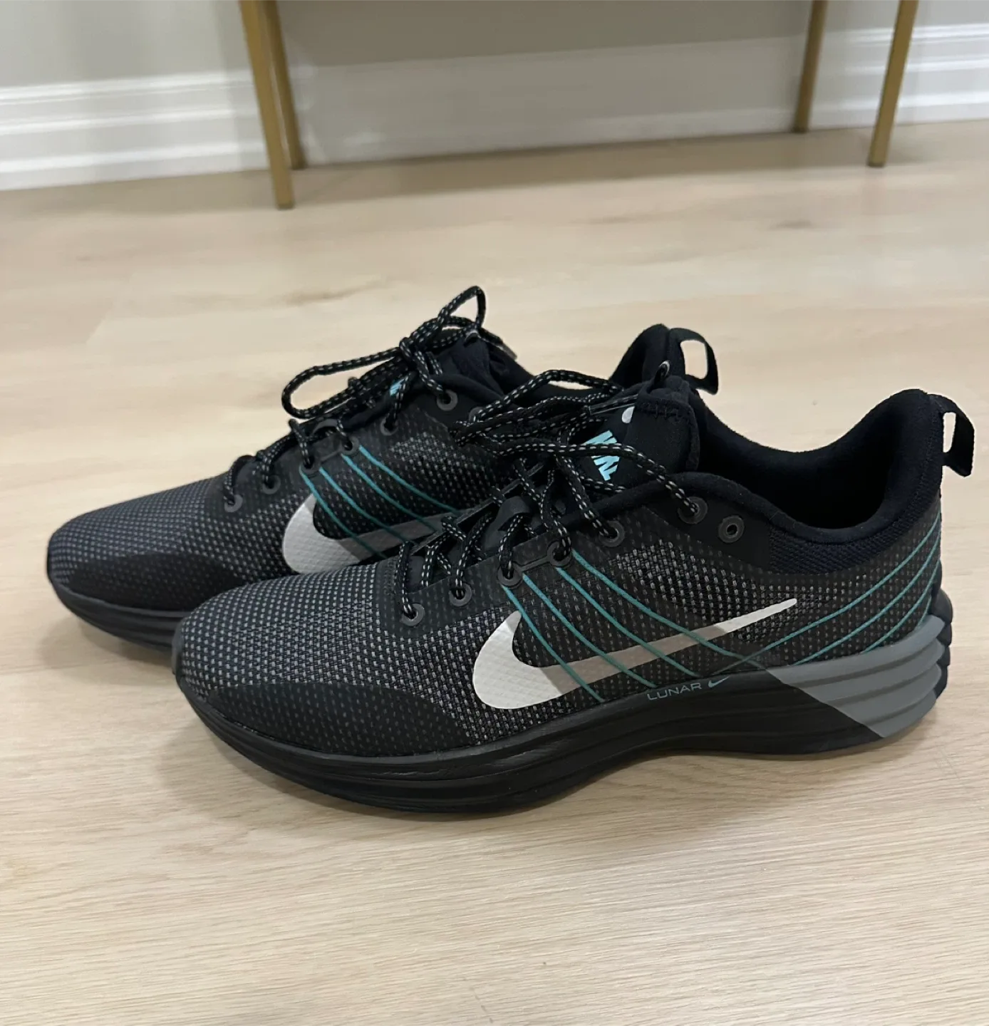 $60-NEW-Mens Nike Running Shoes