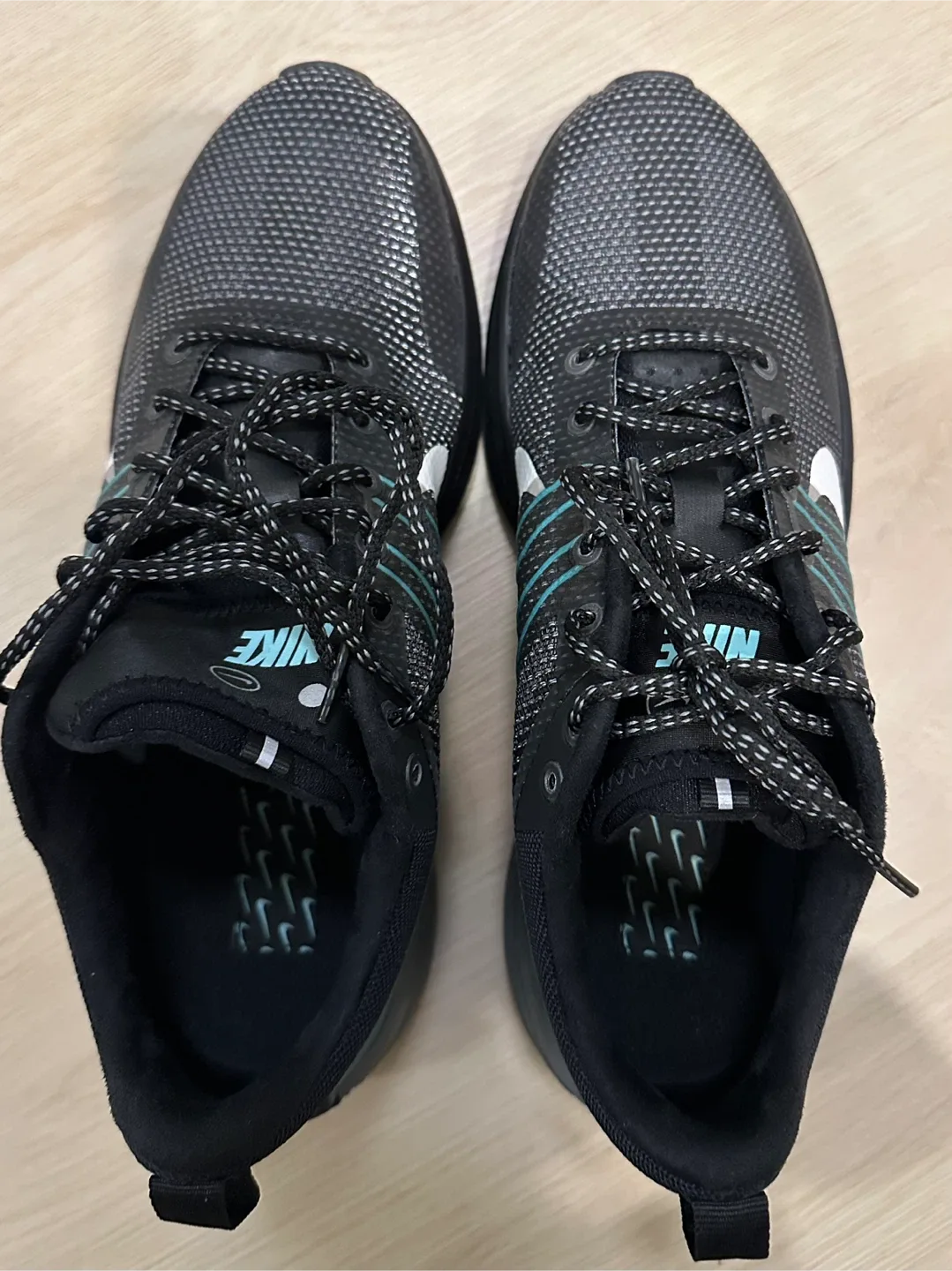 $60-NEW-Mens Nike Running Shoes image indicator(2)