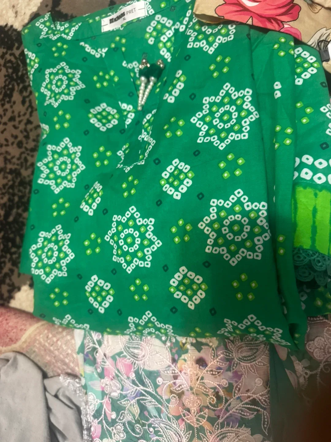 Women's Green Printed Kurti image indicator(3)