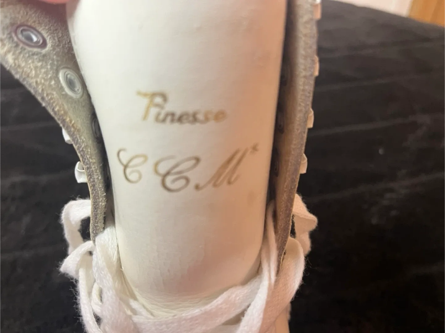 Figure Skates - Size 7.5 - CCM  Finesse - Also for Teens image indicator(5)