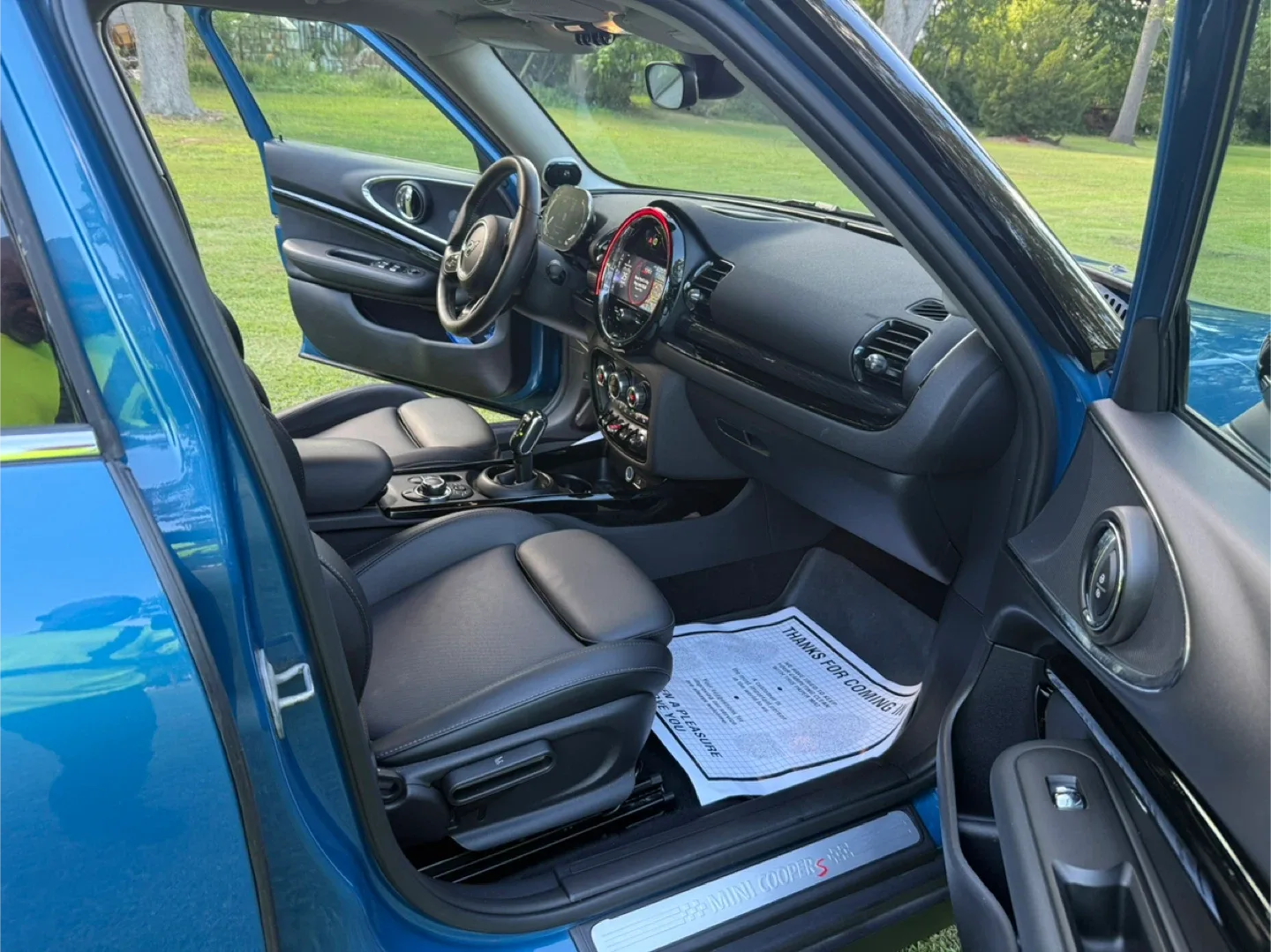 Mini Cooper S Clubman - Blue image indicator(6)