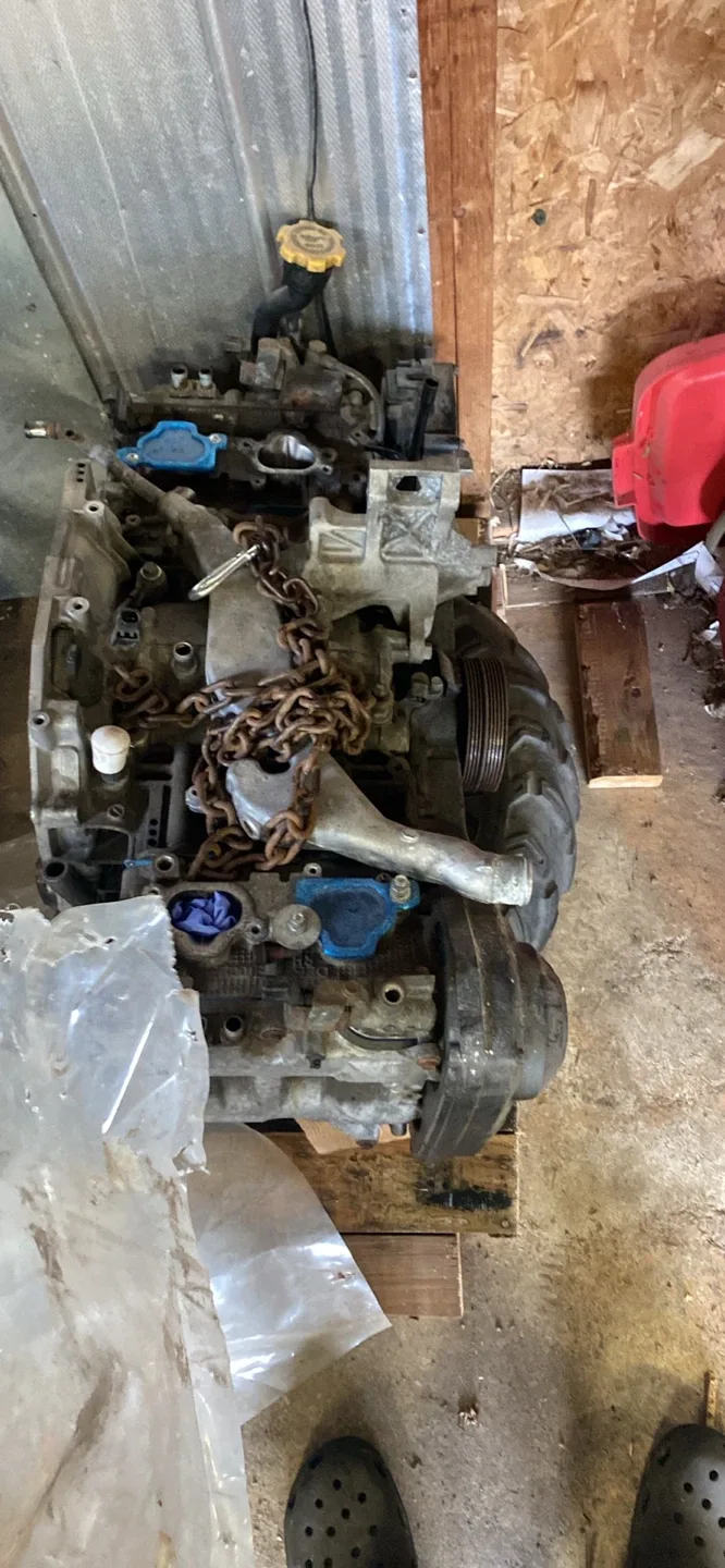 Used Subaru EJ25 Engine Parts image indicator(9)