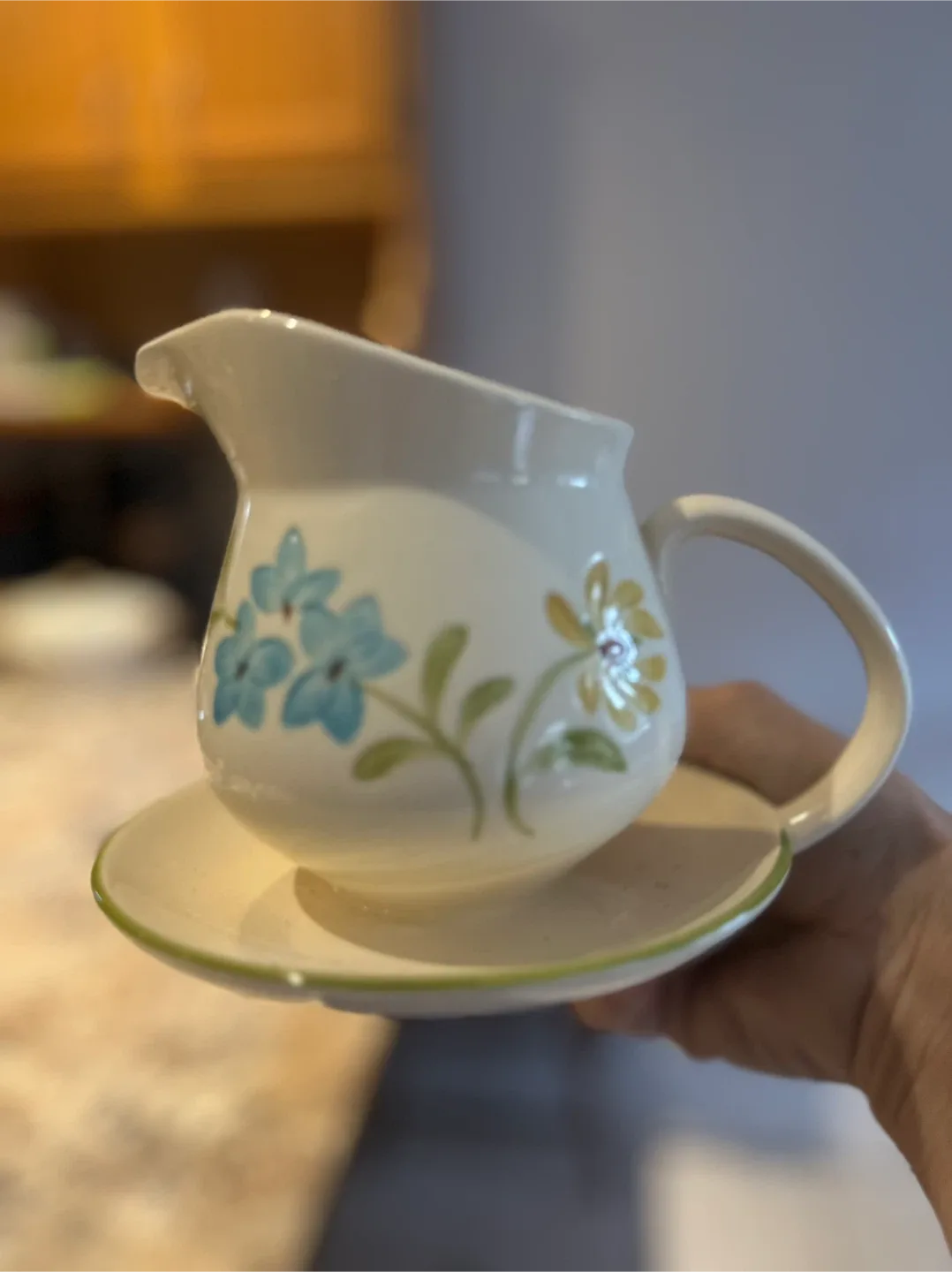 Franciscan Earthenware Creamer & Saucer image indicator(2)