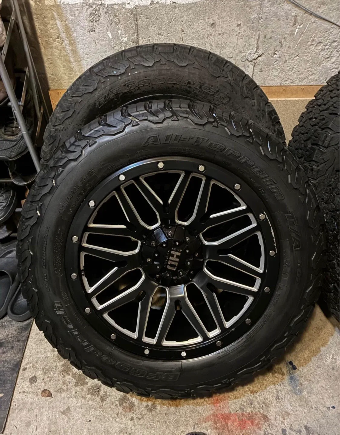 KO2 All-Terrain + Fuel Wheels image indicator(9)