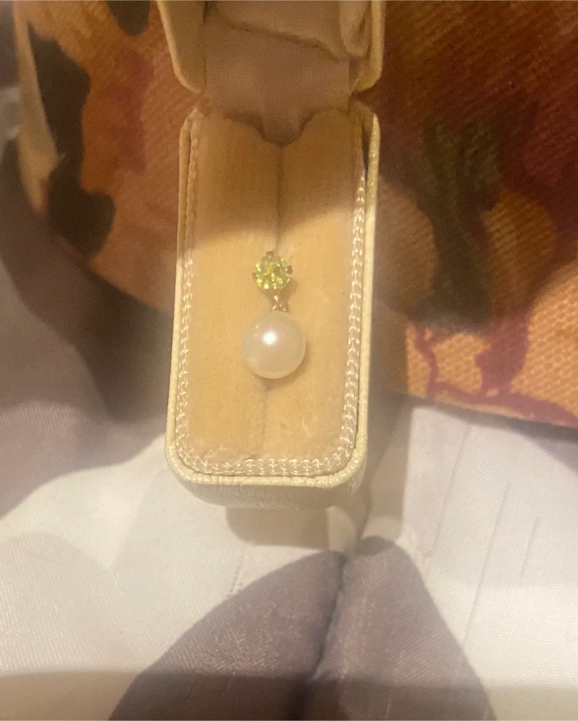 14k Gold Pearl Drop Earrings with Peridot Accent image indicator(2)
