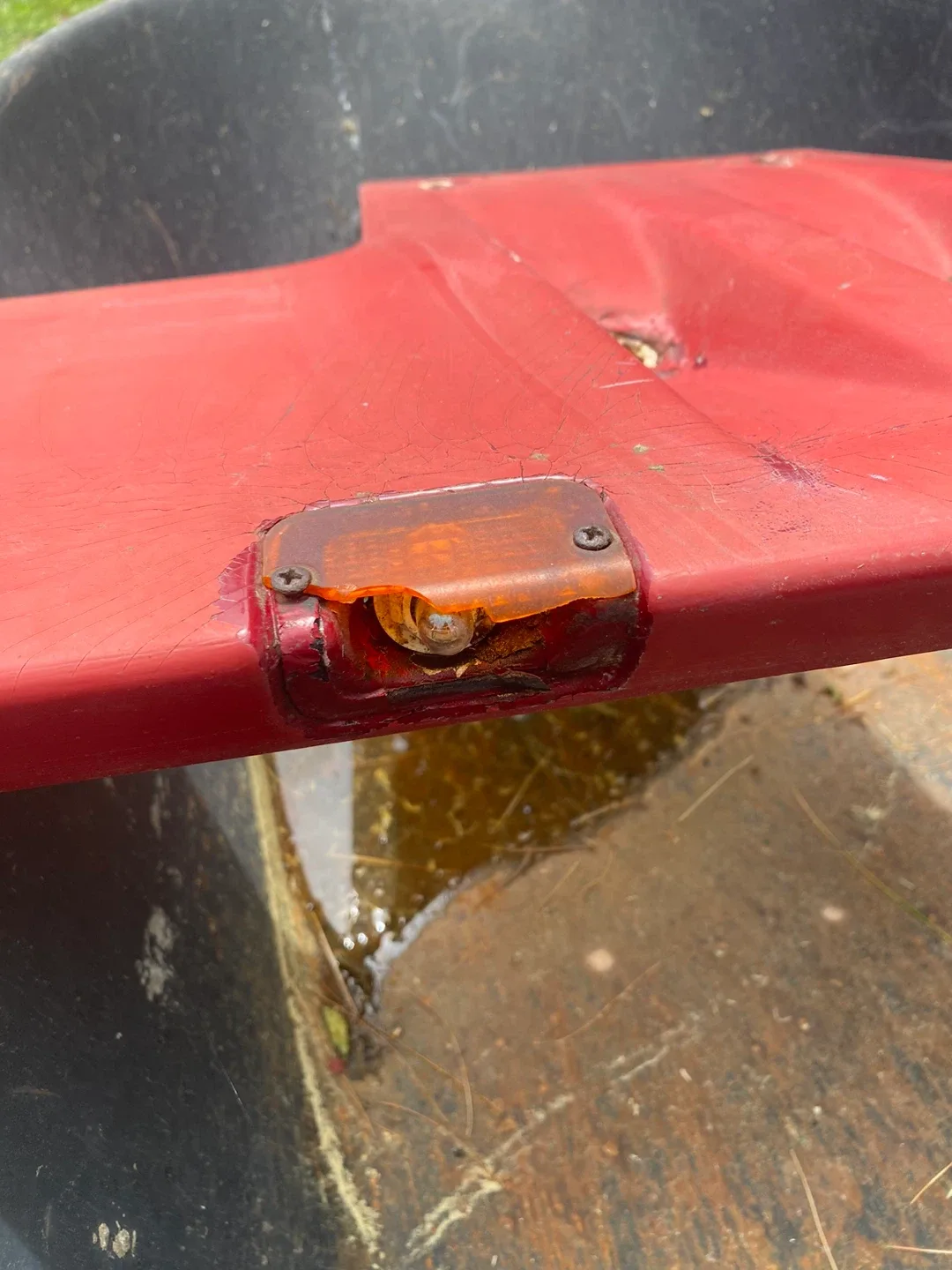 Red Lund Truck visor 88-98 C/K trucks image indicator(5)