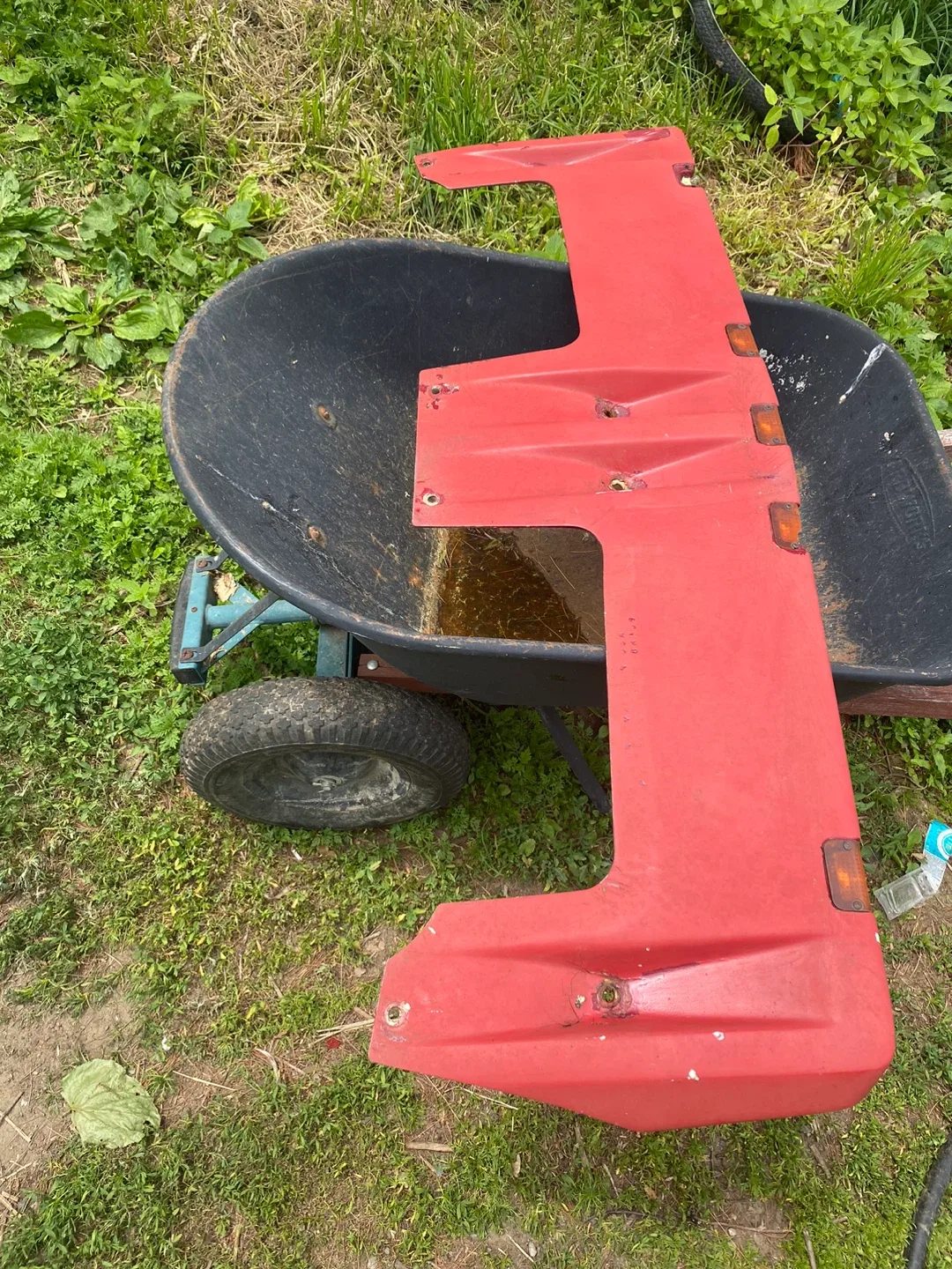 Red Lund Truck visor 88-98 C/K trucks image indicator(2)