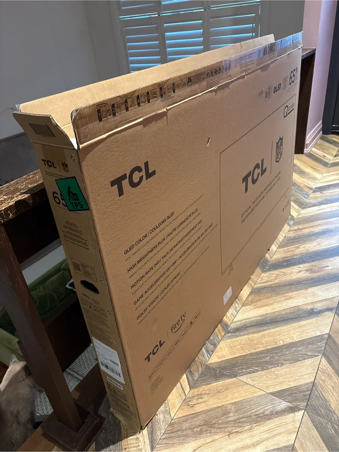 GIVING AWAY BOX (just the box!) - fits 65in tv