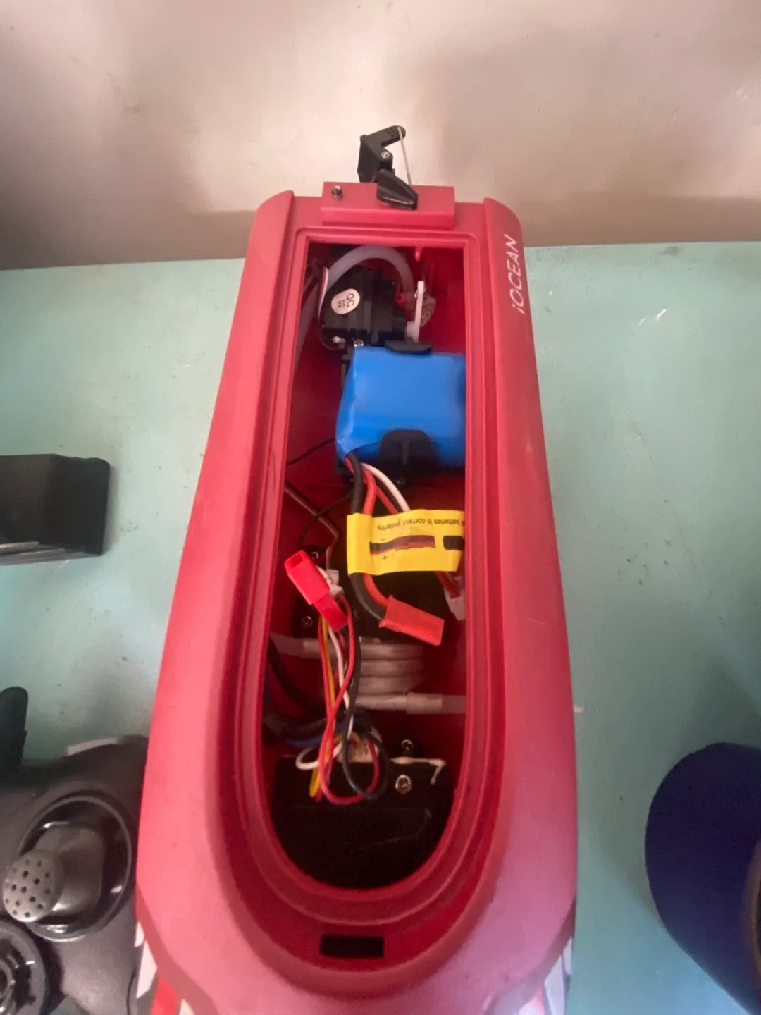 Remote Control Speed Boats & Alligator image indicator(4)