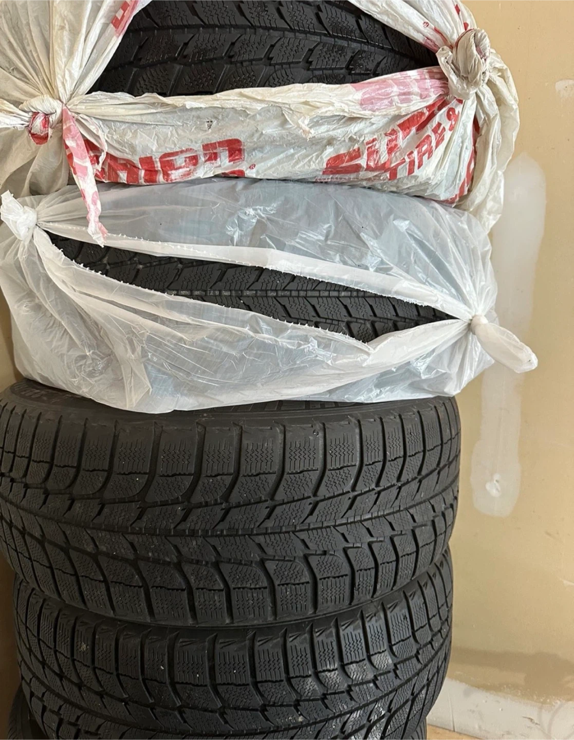 Michelin X-Ice Snow Tires - 225/60R16 - photo 5