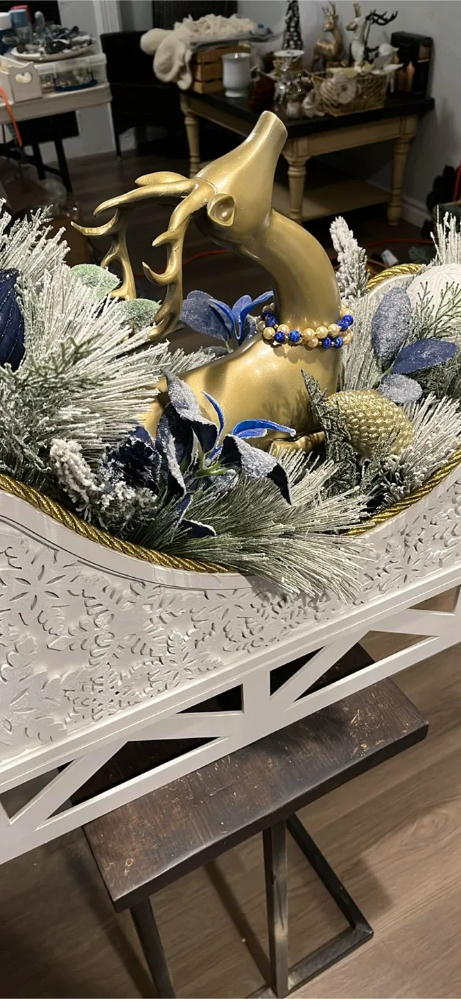 Decorative Christmas Sleigh with Reindeer image indicator(3)