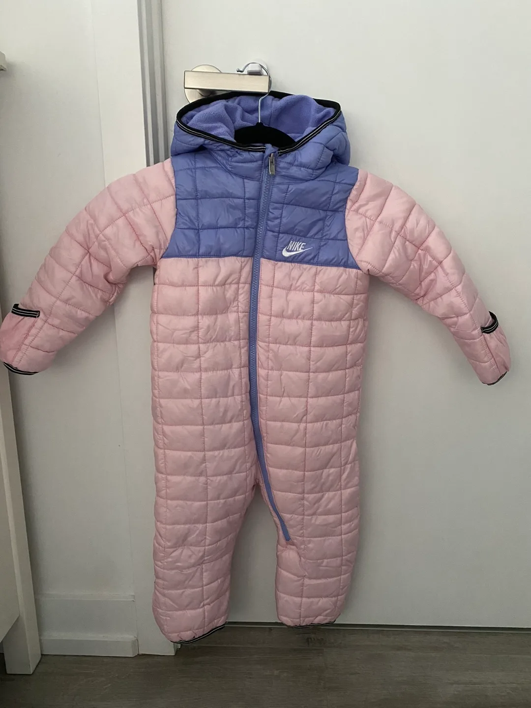 Kids winter jackets image indicator(3)