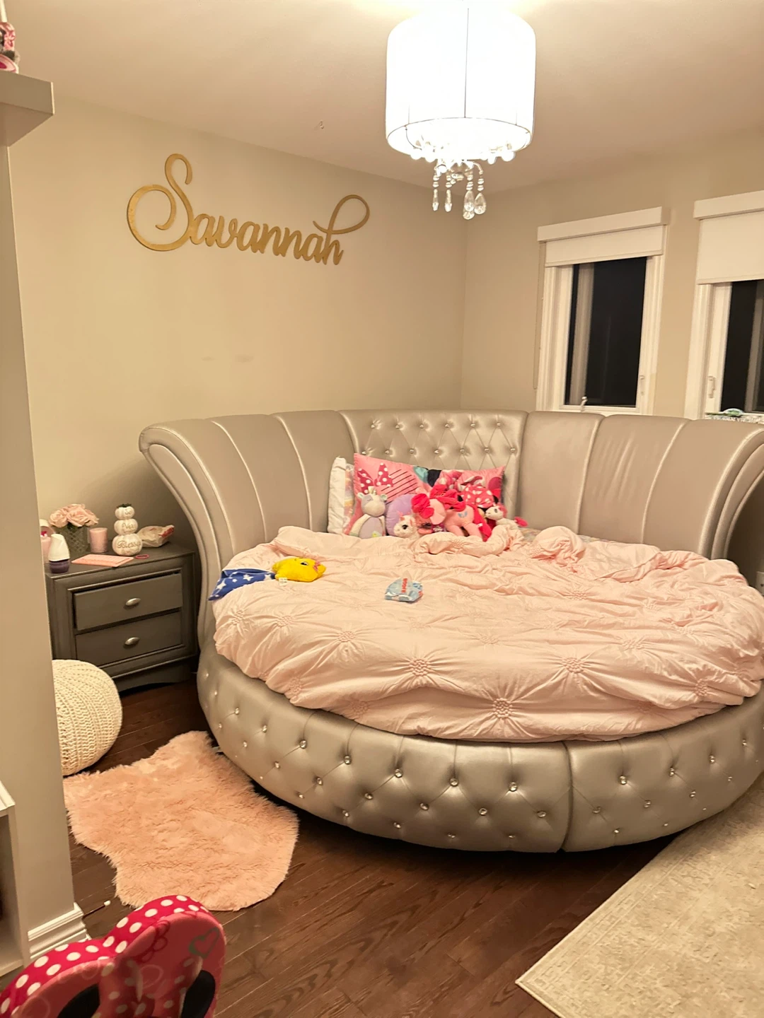 Round Bed with Silver Frame