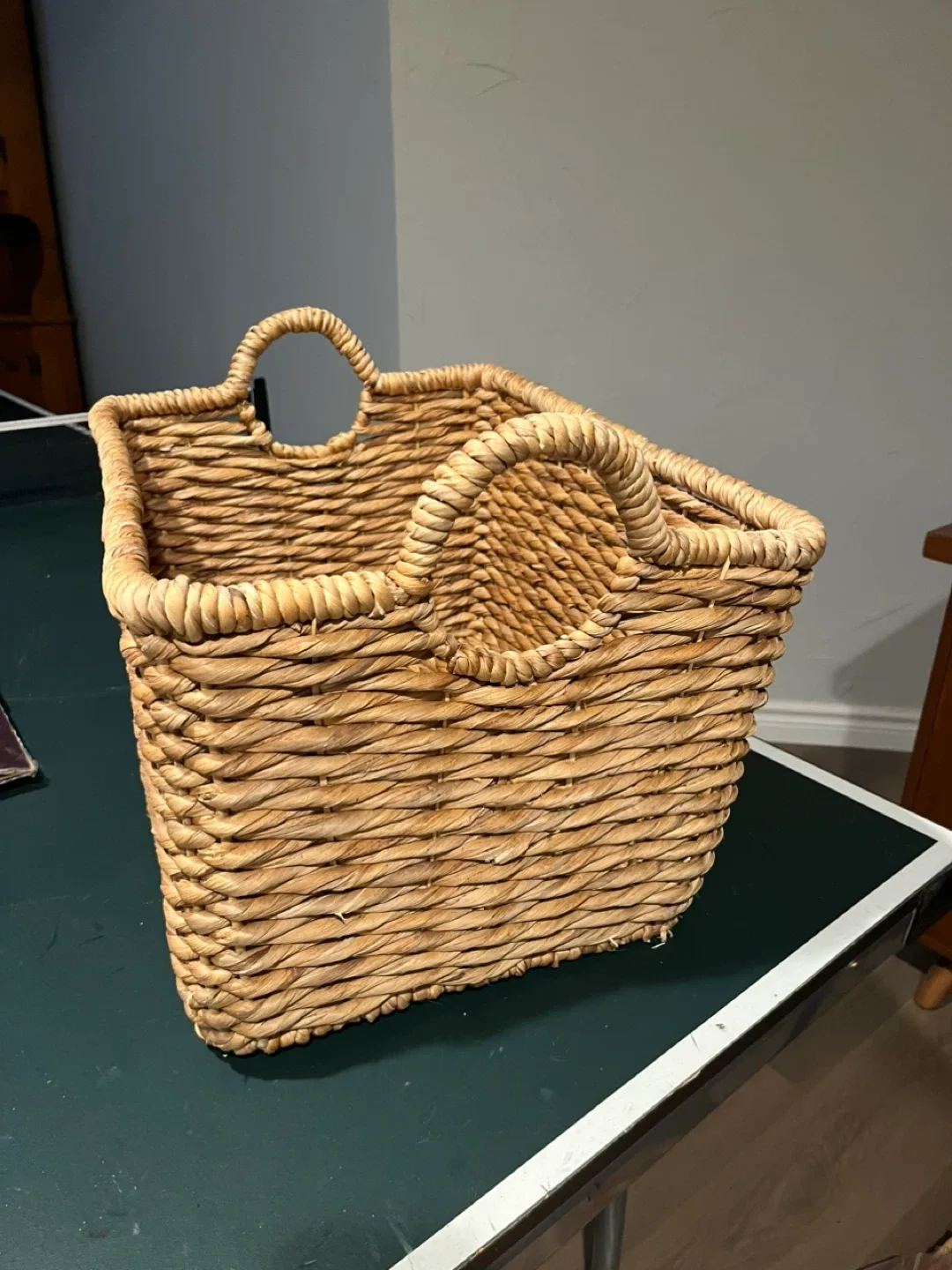 Woven Storage Basket with Handles image indicator(2)