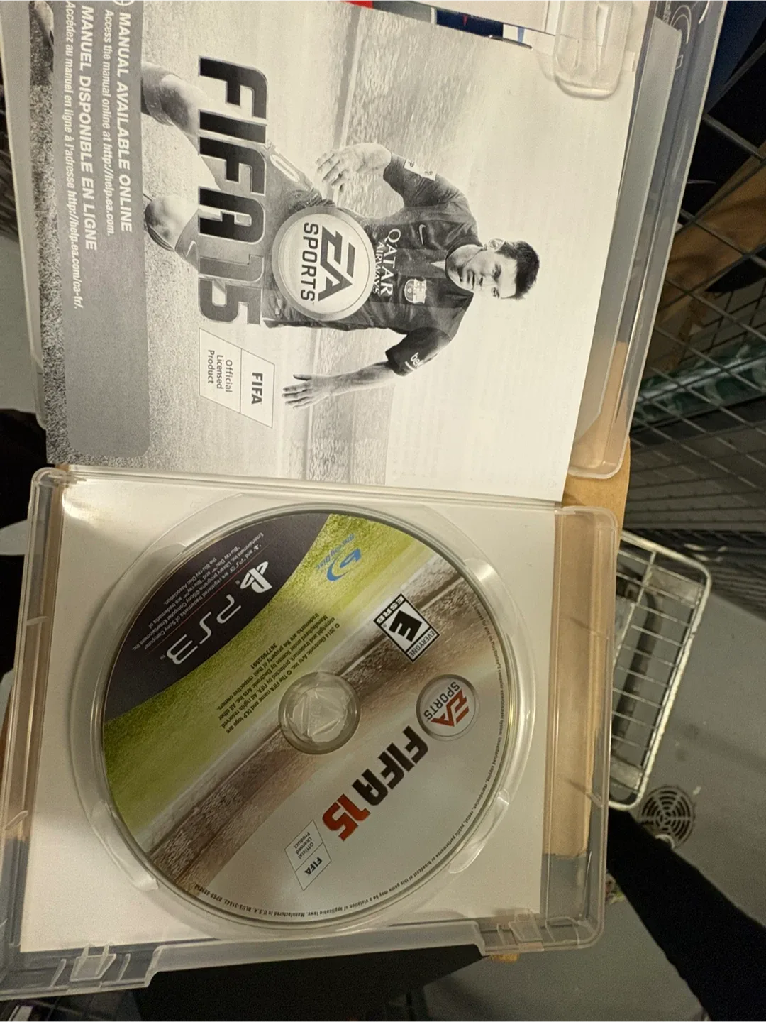 FIFA 15 PS3 Game image indicator(3)