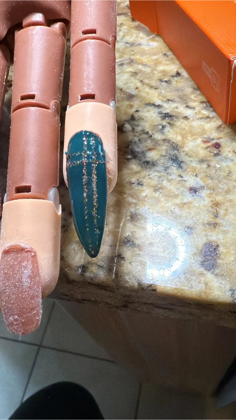 nails image indicator(7)