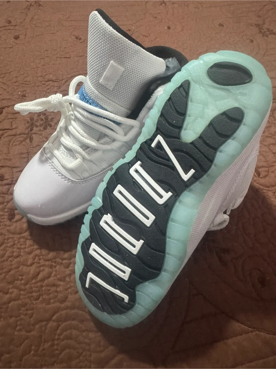 Jordan 11 Retro Legend Blue (Toddler) image indicator(2)