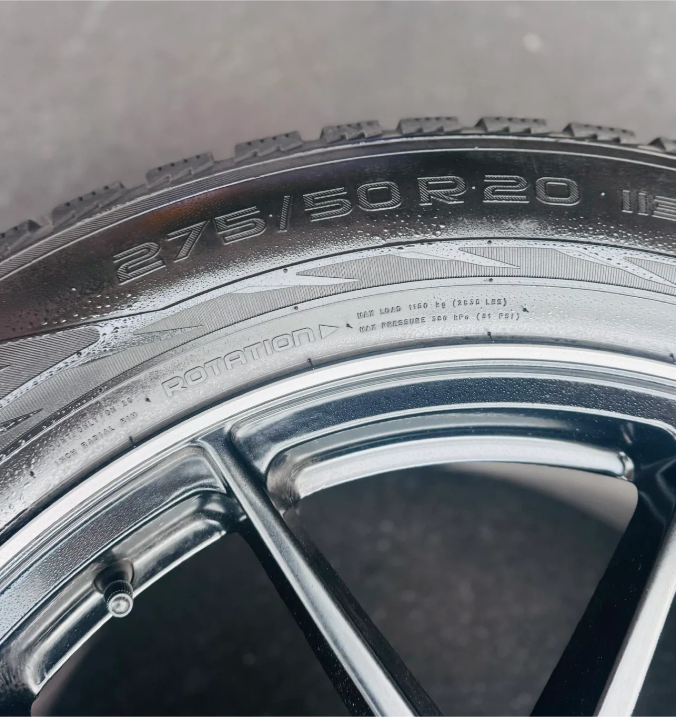 ❄️ NOKIAN Winter Tire & Rim Set – Ready for the Season ❄️ image indicator(7)