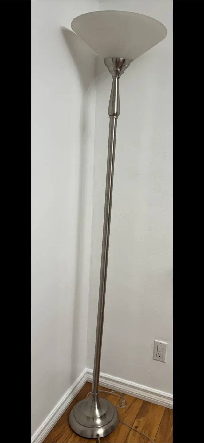 Silver Standing Floor Lamp image indicator(2)