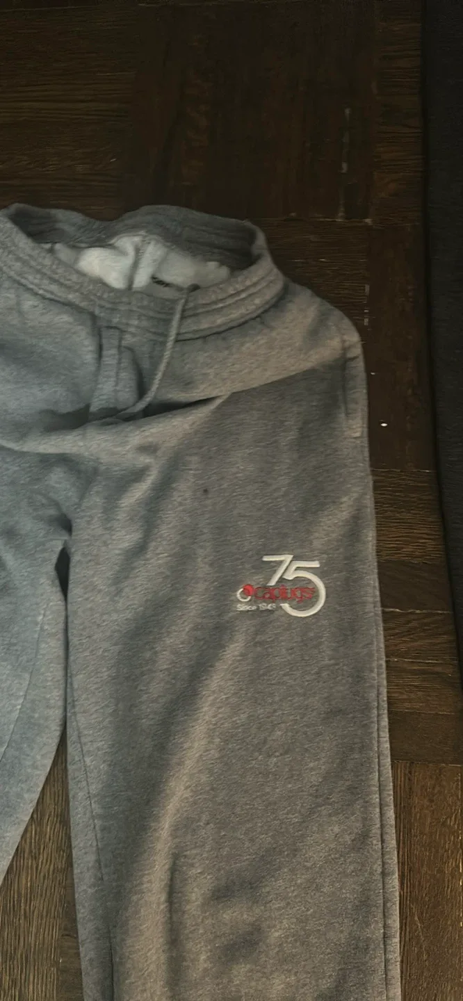 Fila & Old Navy Grey Sweatpants Bundle image indicator(3)
