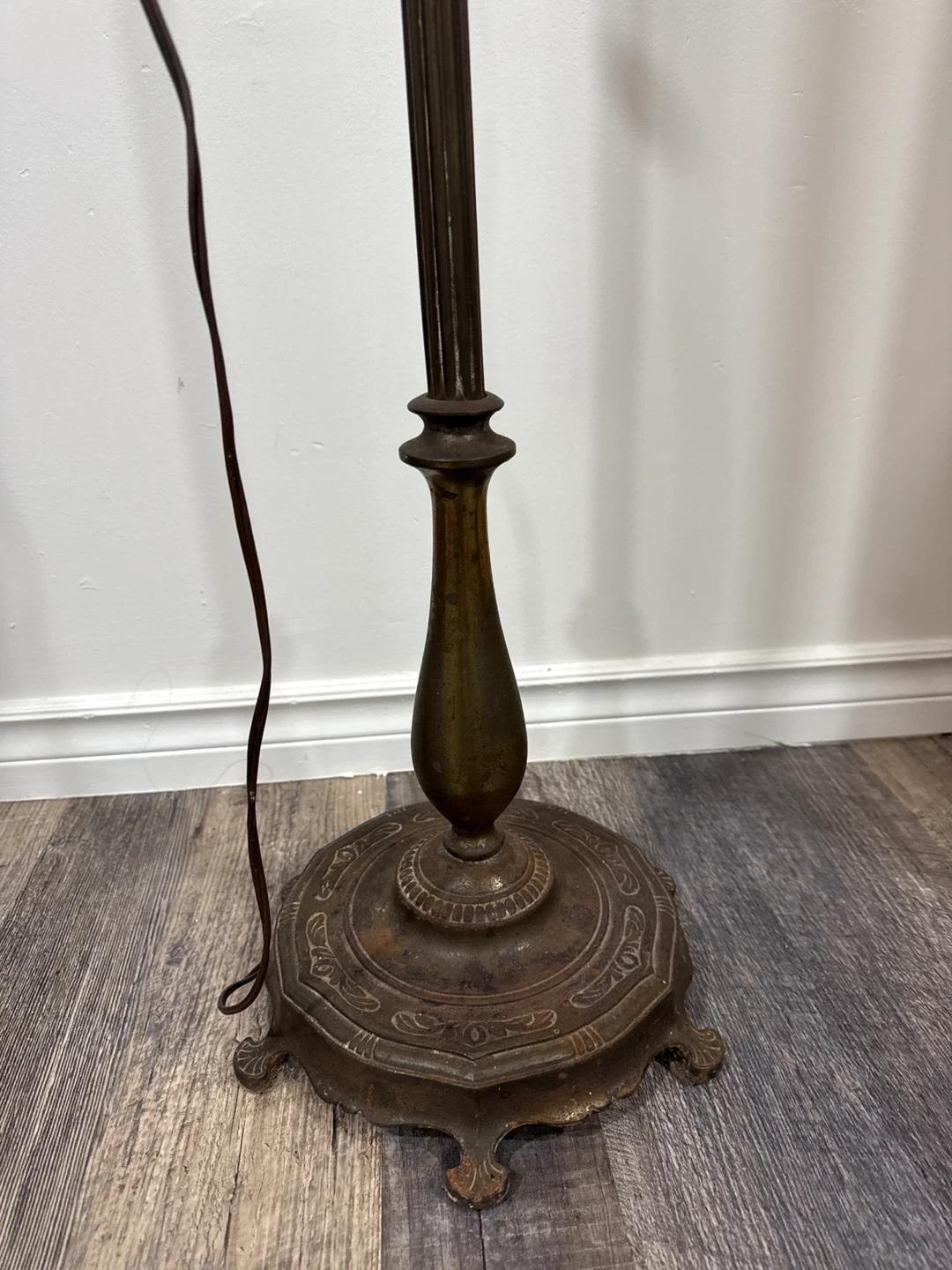 Vintage Style Floor Lamp / cast iron - photo 3