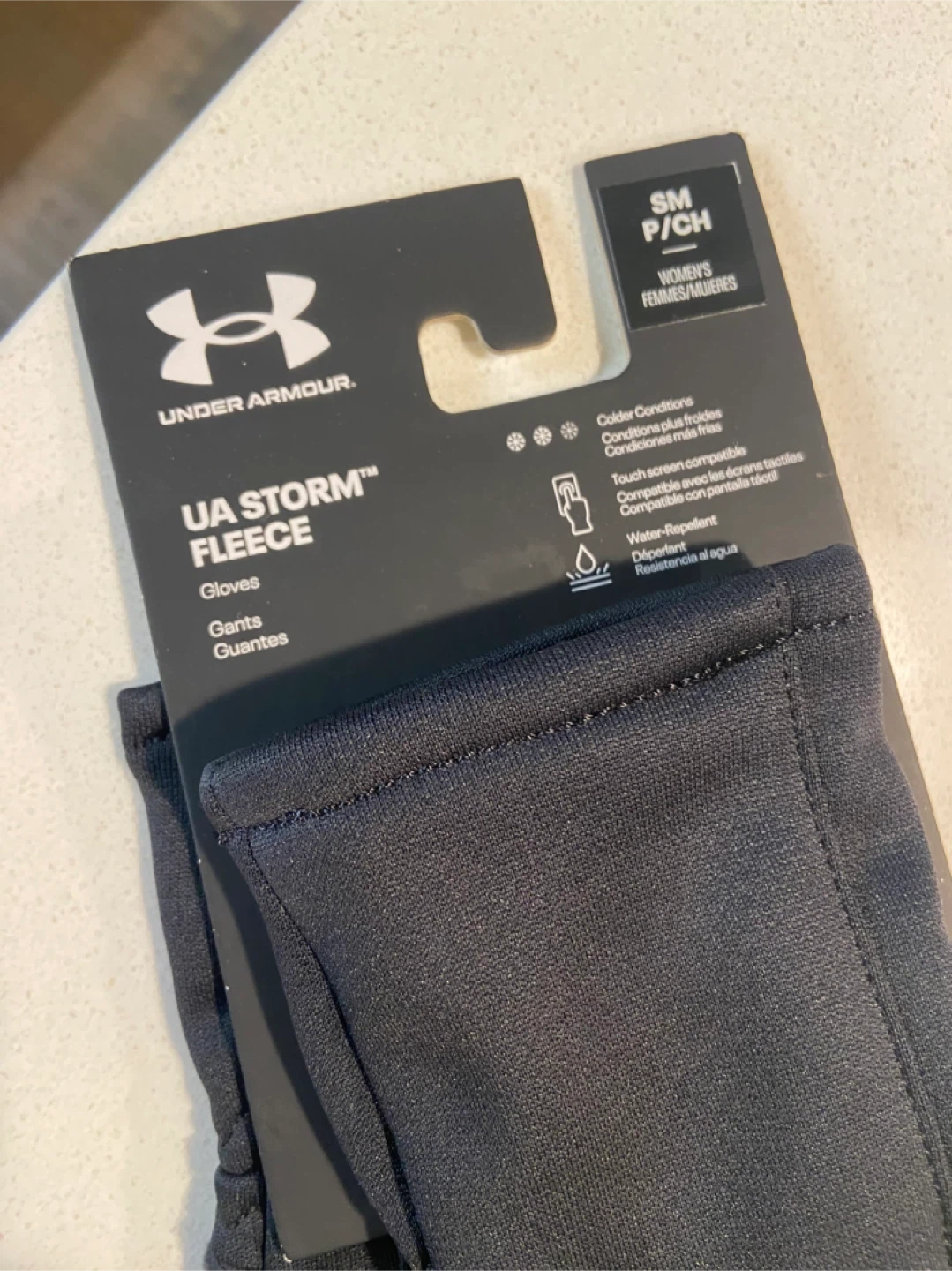 NEW Ladies Under Armour UA Storm Fleece Gloves - Small - photo 2