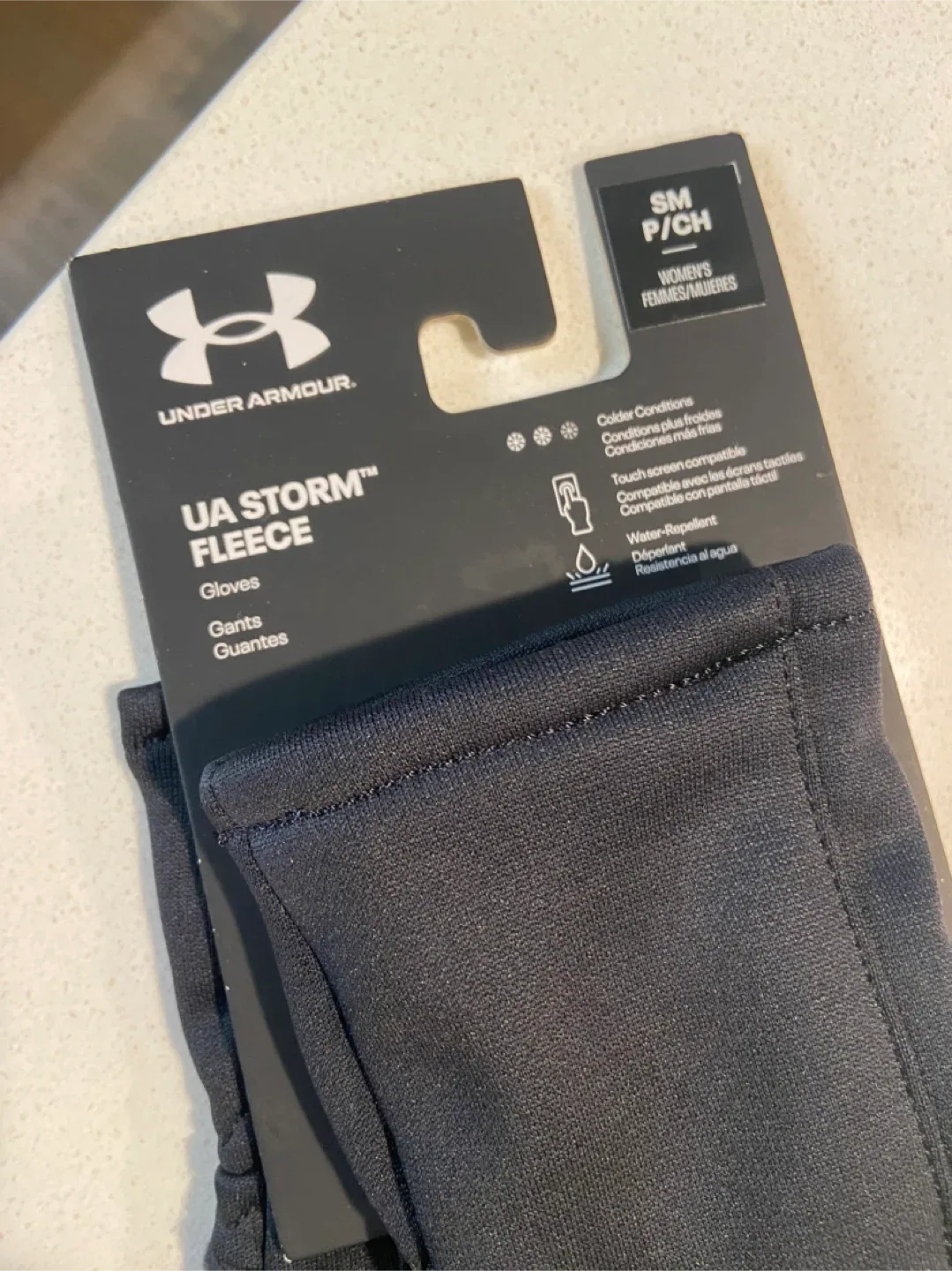NEW Ladies Under Armour UA Storm Fleece Gloves - Small image indicator(2)
