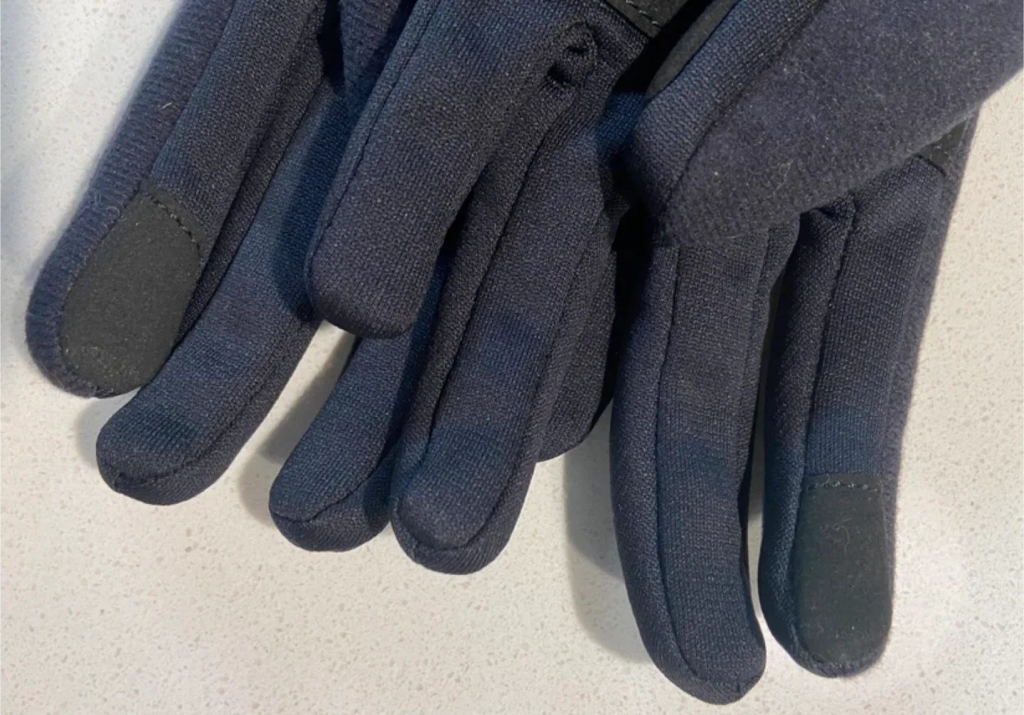 NEW Ladies Under Armour UA Storm Fleece Gloves - Small image indicator(8)