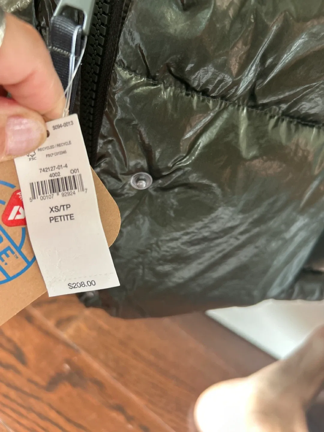 GAP Petite Puffer Jacket - Size XS image indicator(4)