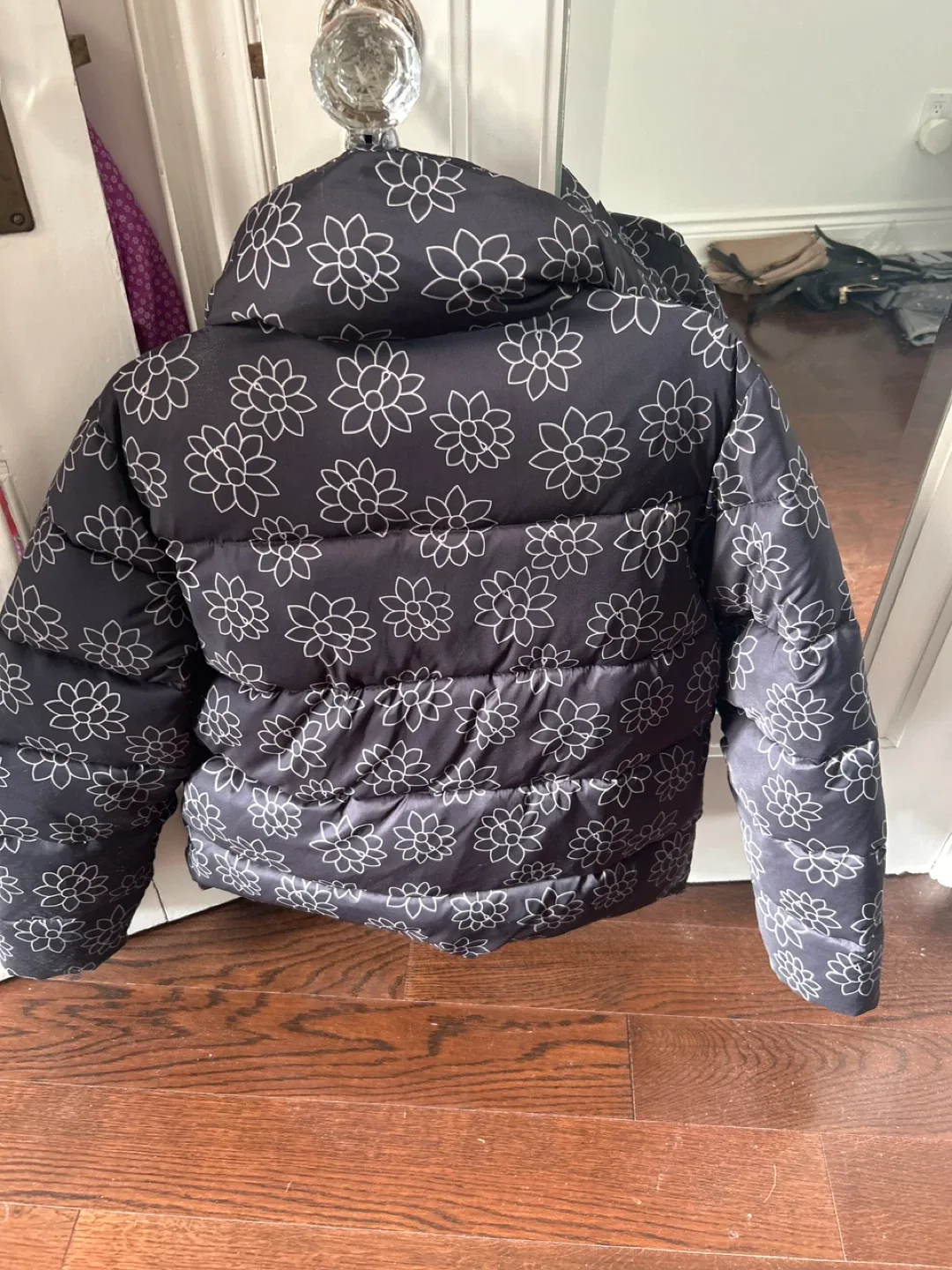 Unreal Fur Puffer Jacket - Size Small image indicator(3)