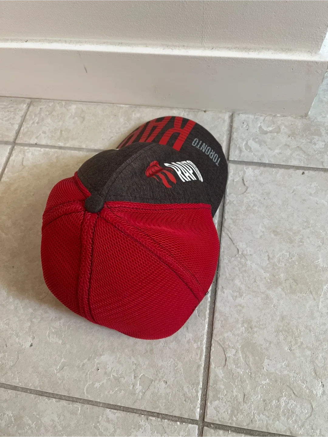 Toronto Raptors Baseball Cap image indicator(3)