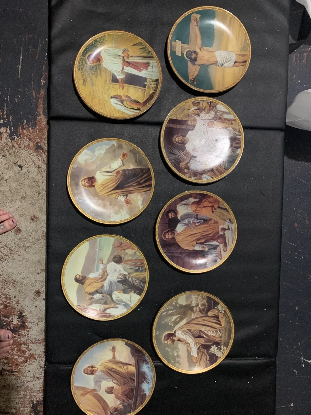 Bradford Exchange "The Life of Christ" Plate Collection image indicator(2)