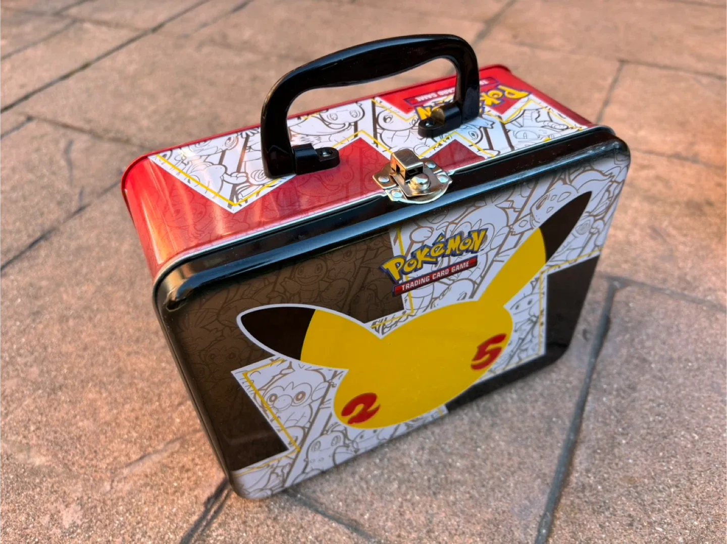 Pokémon Trading Card Game Lunchbox Tins image indicator(2)