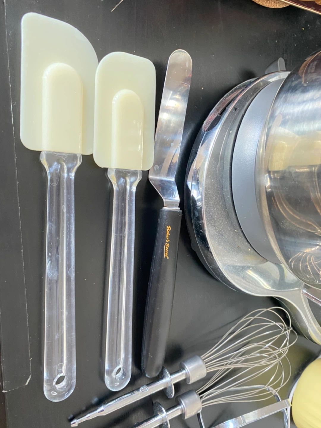 Moving Sale - Sunbeam Mixmaster Mixer Set - photo 3