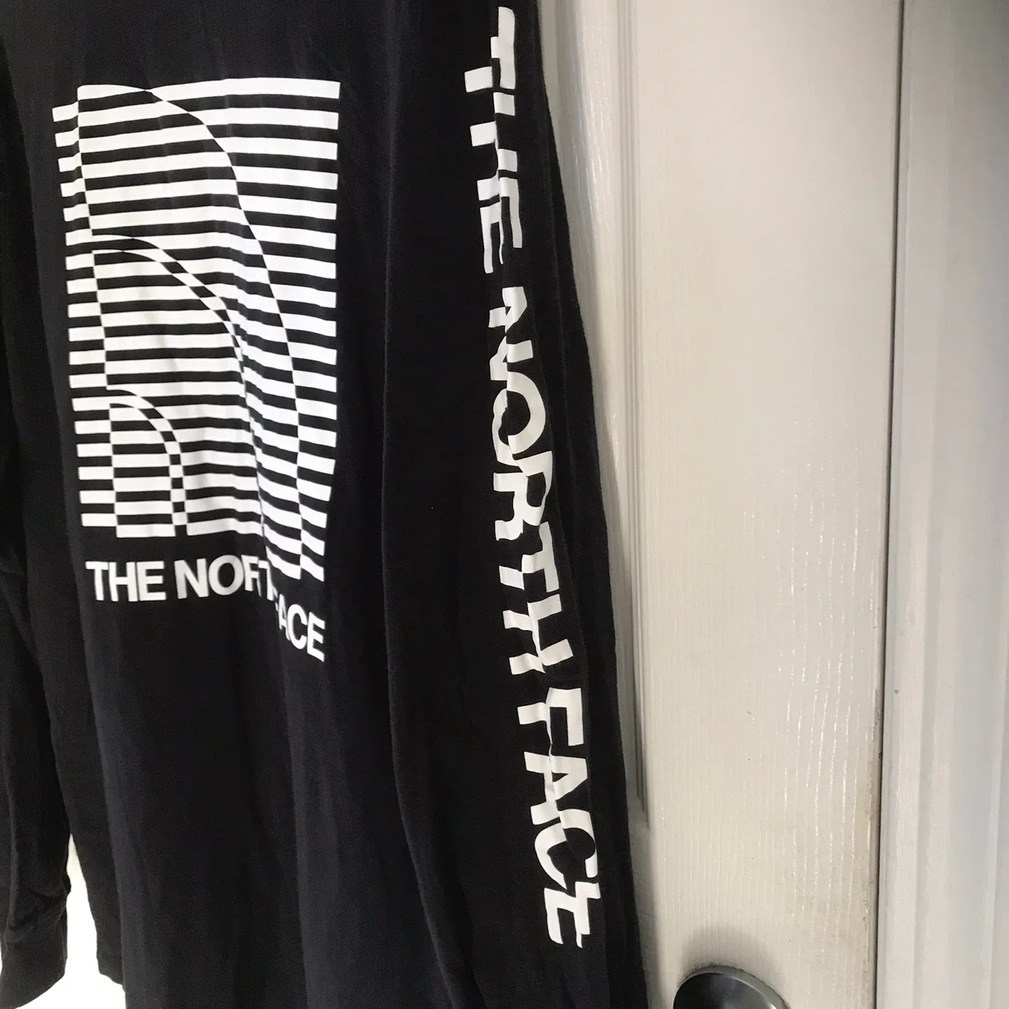 The North Face Black Long Sleeve Shirt - Size L image indicator(3)