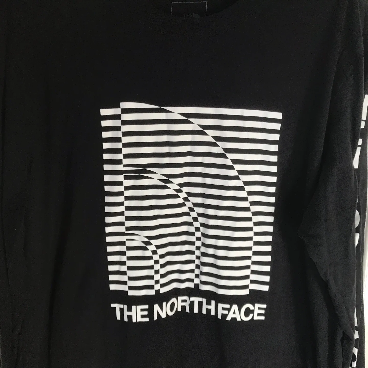 The North Face Black Long Sleeve Shirt - Size L image indicator(6)