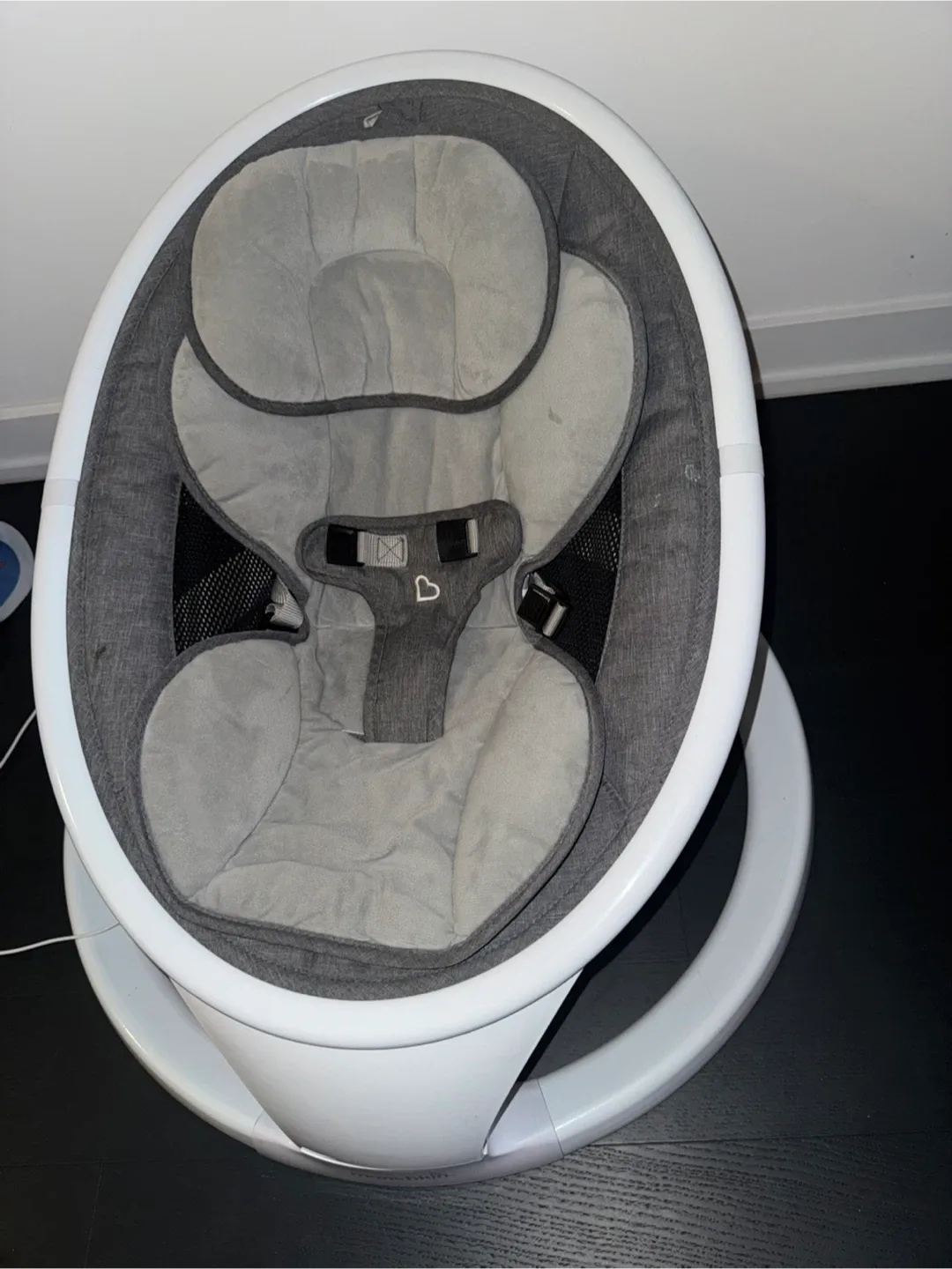 Munchkin Baby Swing - Great Condition! image indicator(2)