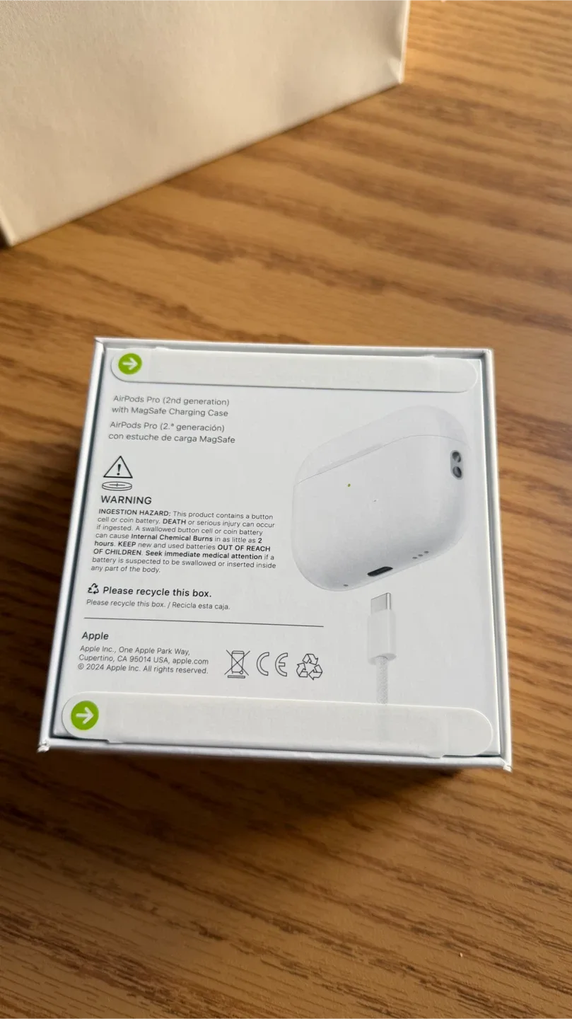 New Apple AirPods Pro (2nd generation) with bag image indicator(5)