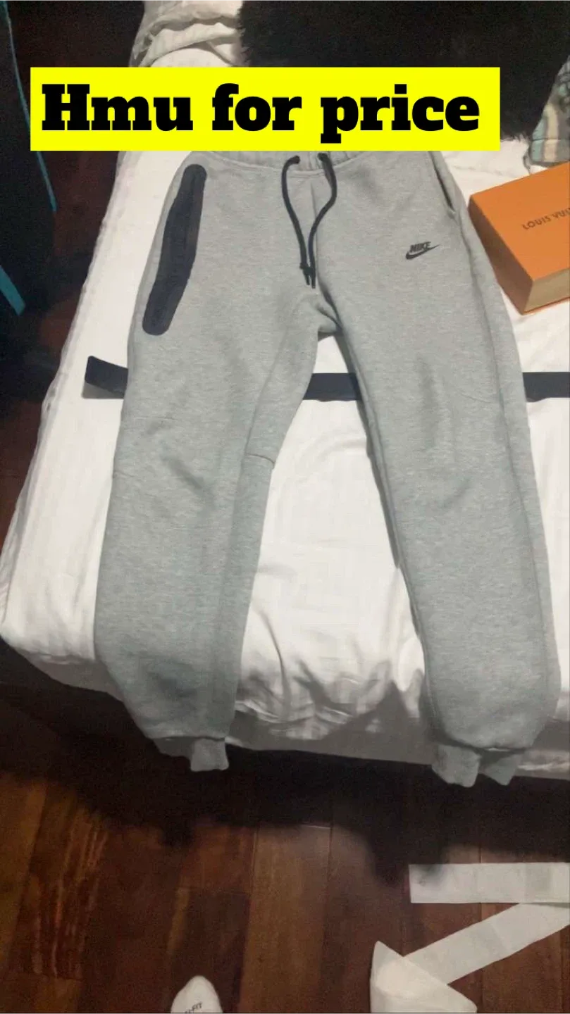 Grey Nike tech pants size extra small men’s