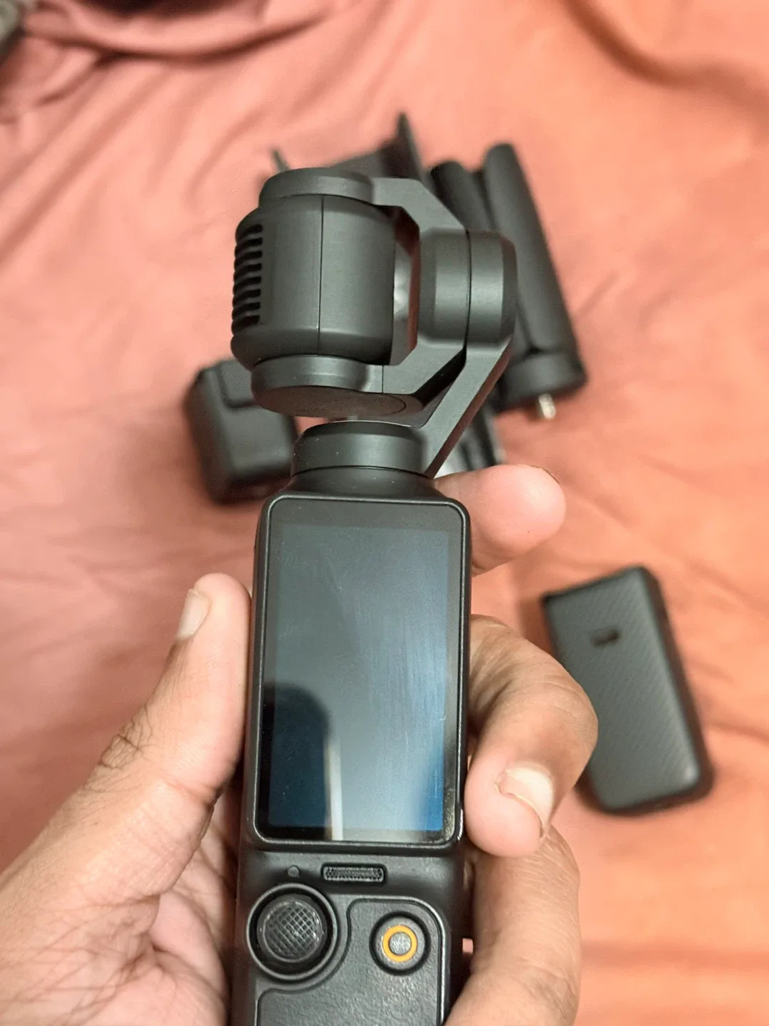 DJI Osmo Pocket 3 Creator Combo - Like New! image indicator(4)