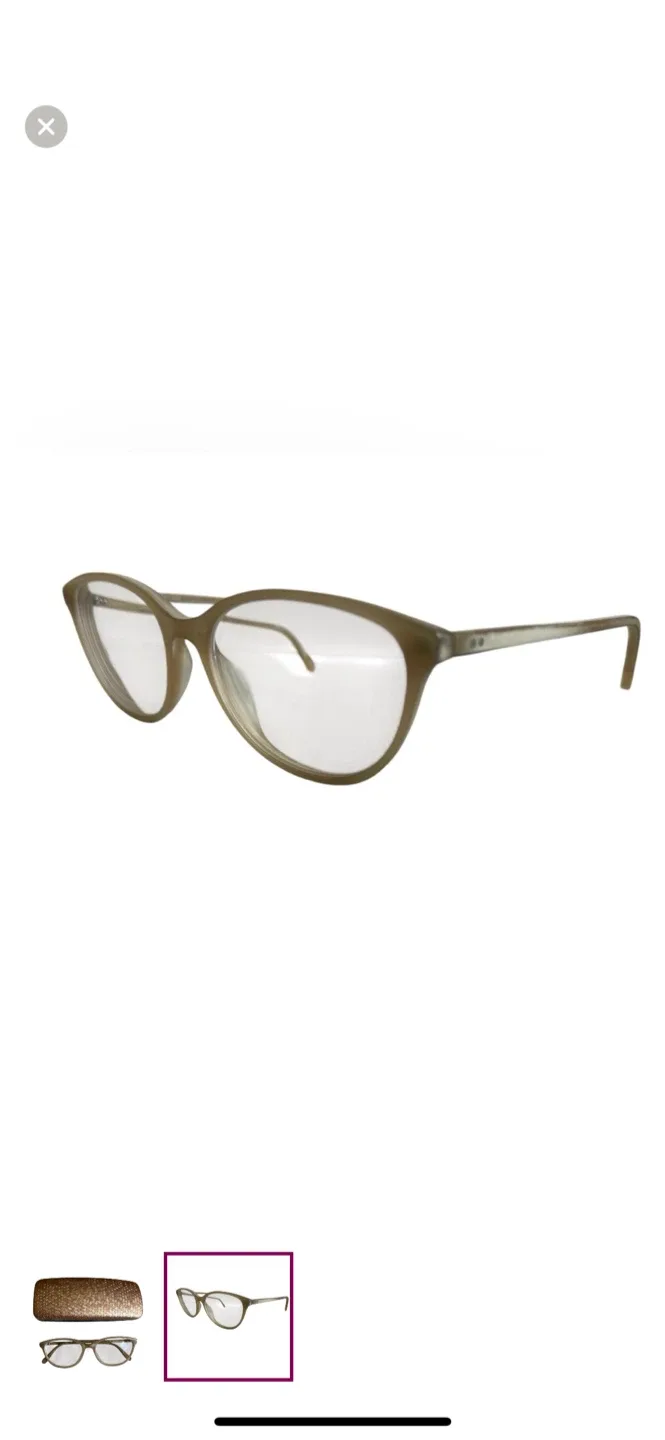 Beige glasses with Case image indicator(2)