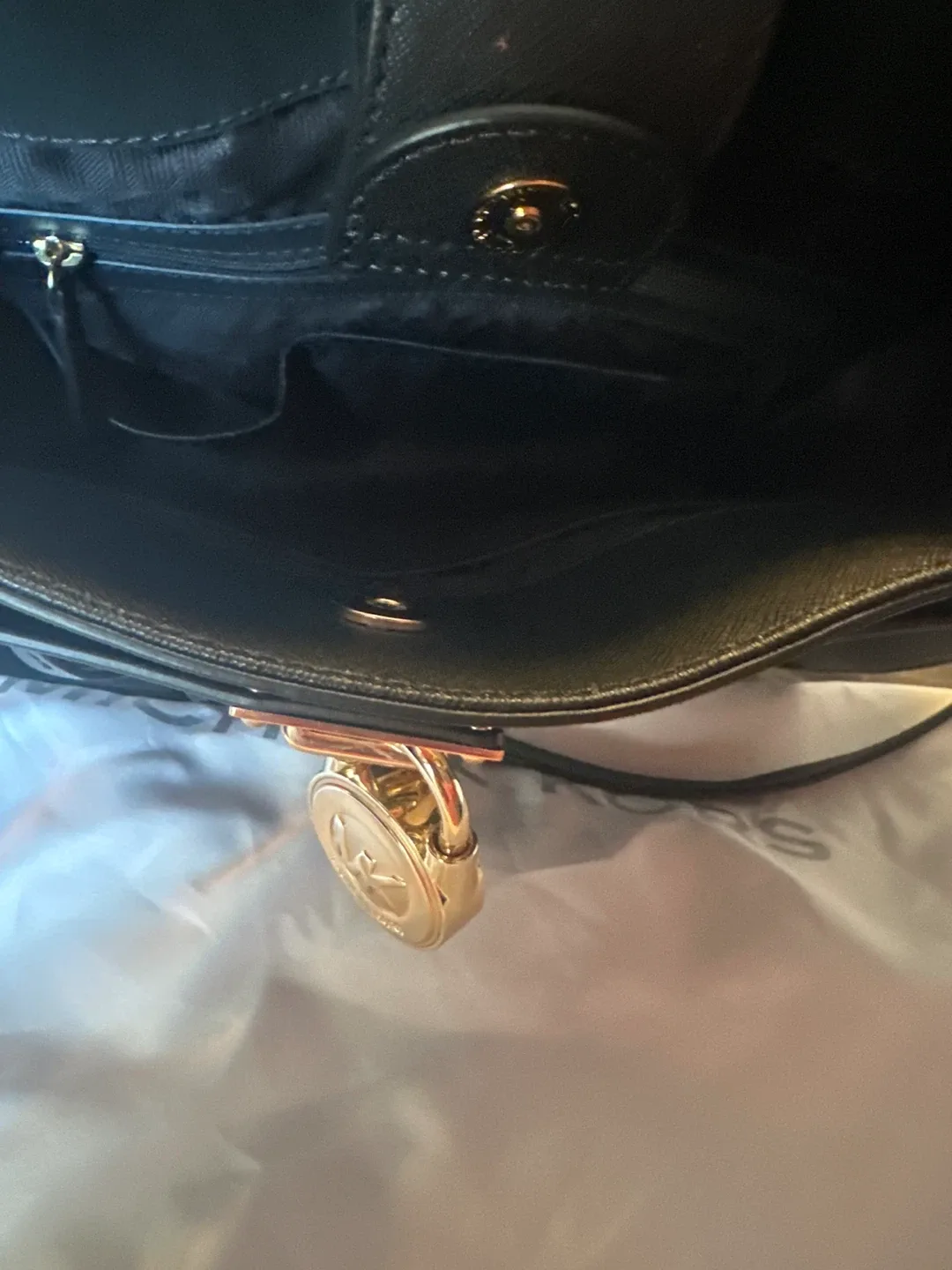 Michael Kors Black Leather Tote Bag image indicator(2)