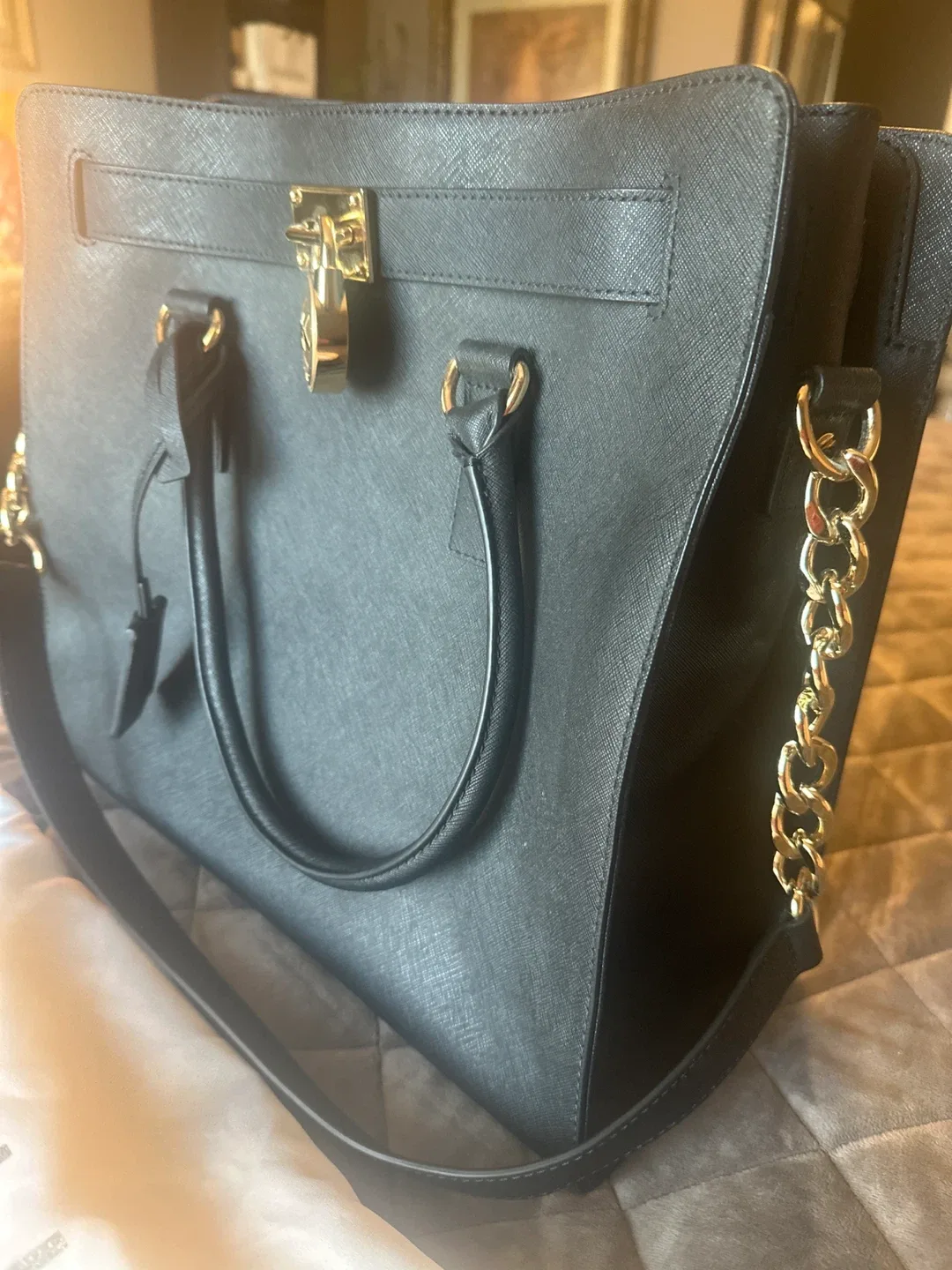 Michael Kors Black Leather Tote Bag image indicator(5)
