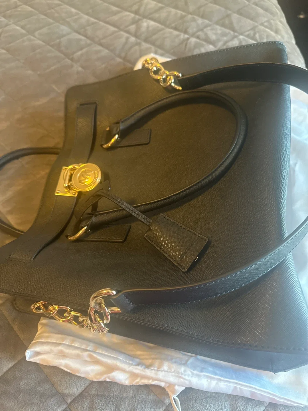 Michael Kors Black Leather Tote Bag image indicator(4)