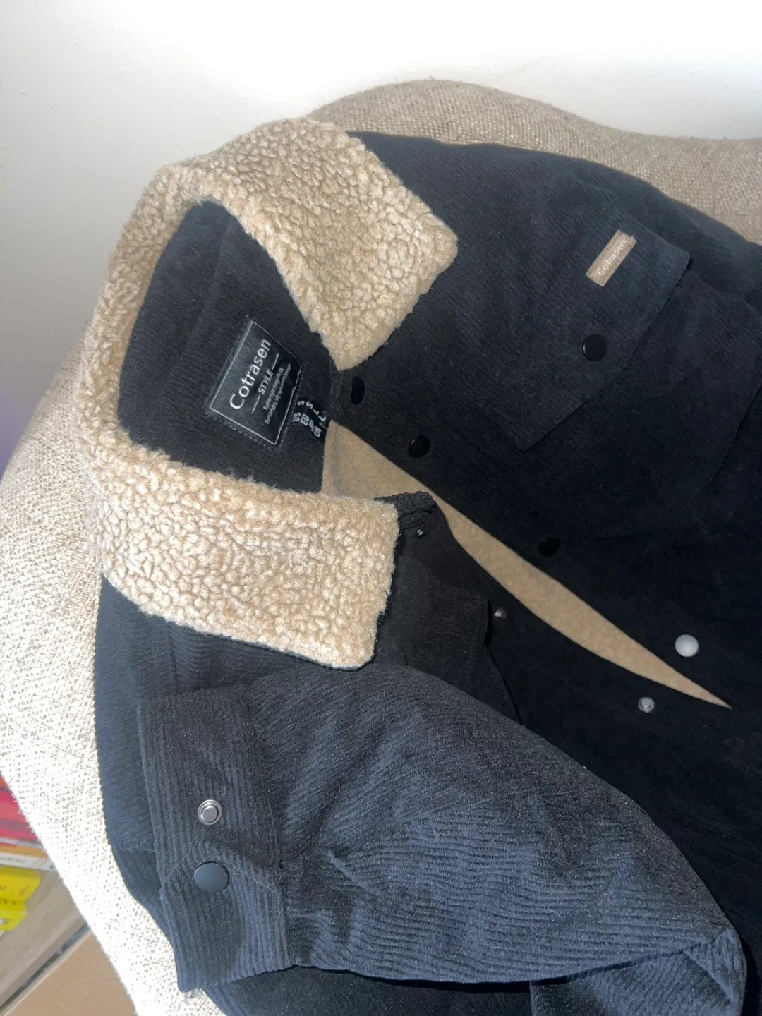 Cotrasen Black Corduroy Sherpa Collar Jacket - Size S image indicator(2)