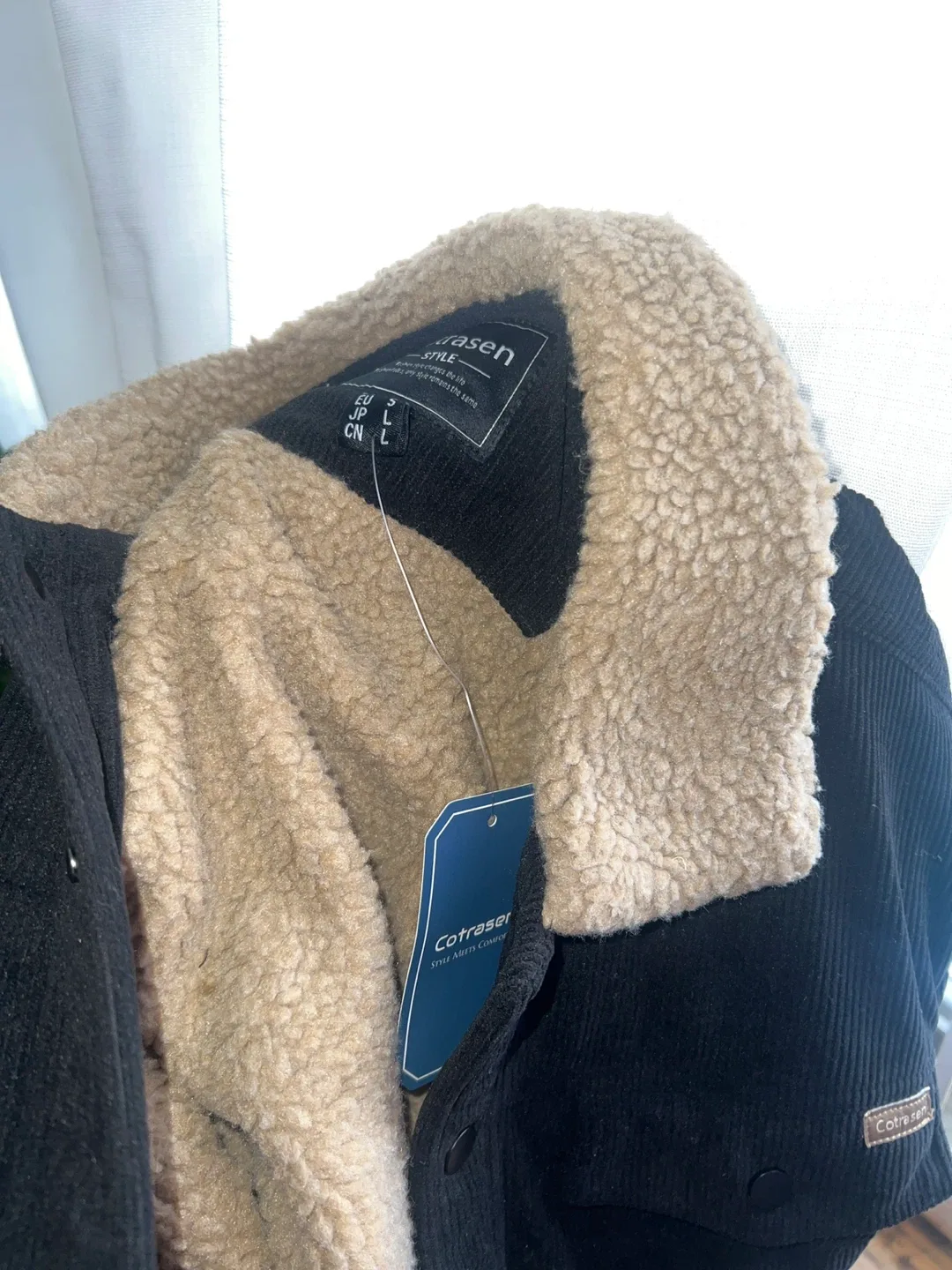 Cotrasen Black Corduroy Sherpa Collar Jacket - Size S image indicator(4)