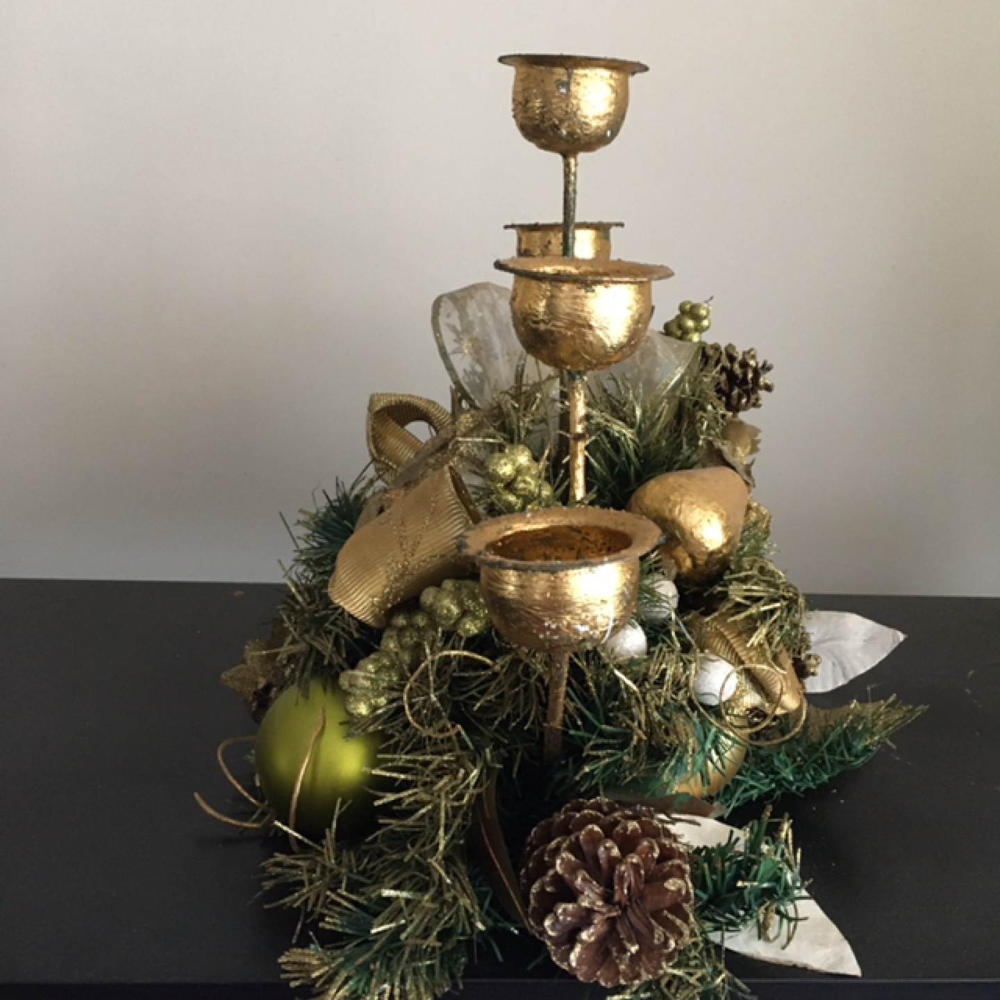 Gold Christmas Candle Holder Centrepiece - photo 2